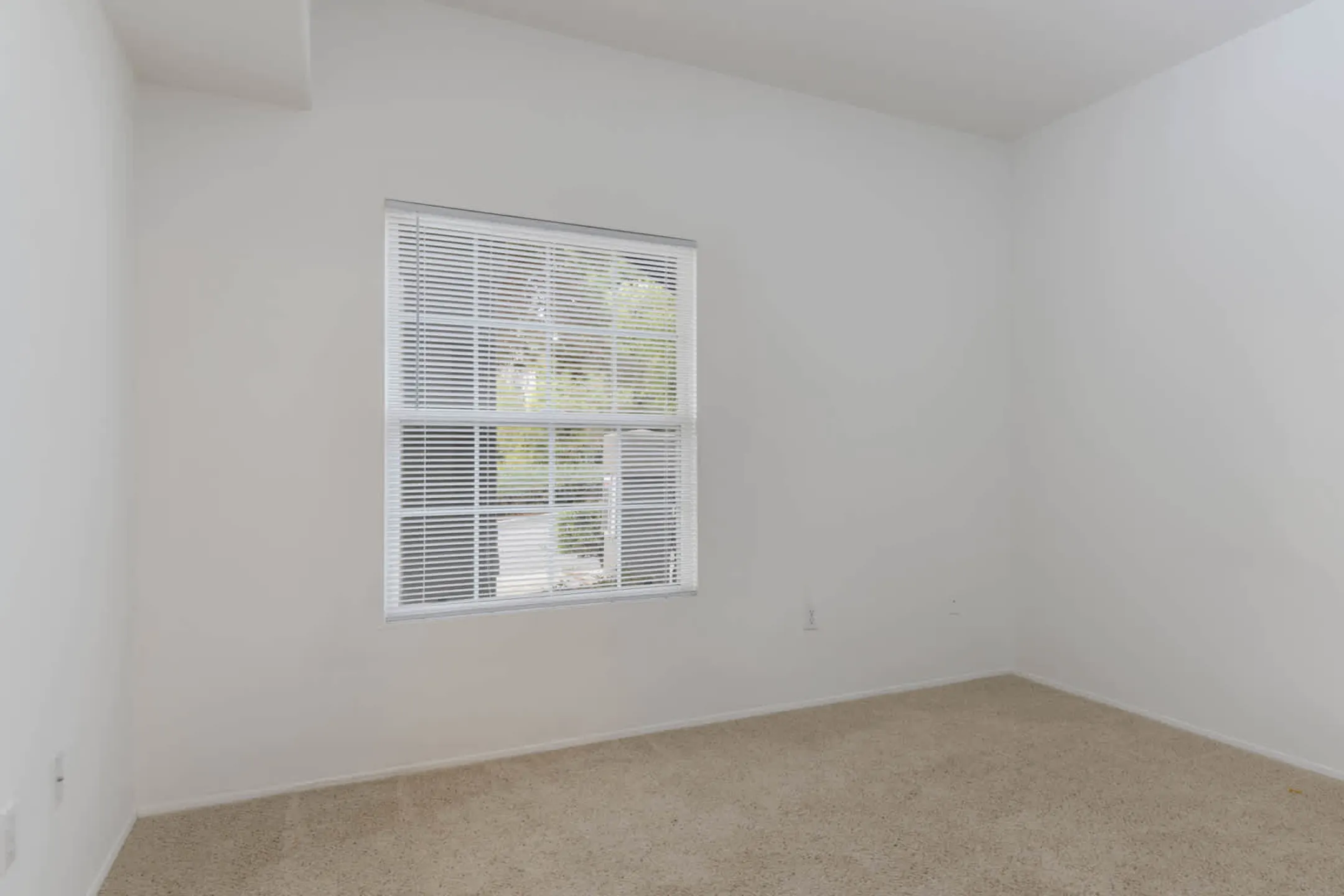 Ridgewood Village Apartments San Diego, CA 92128