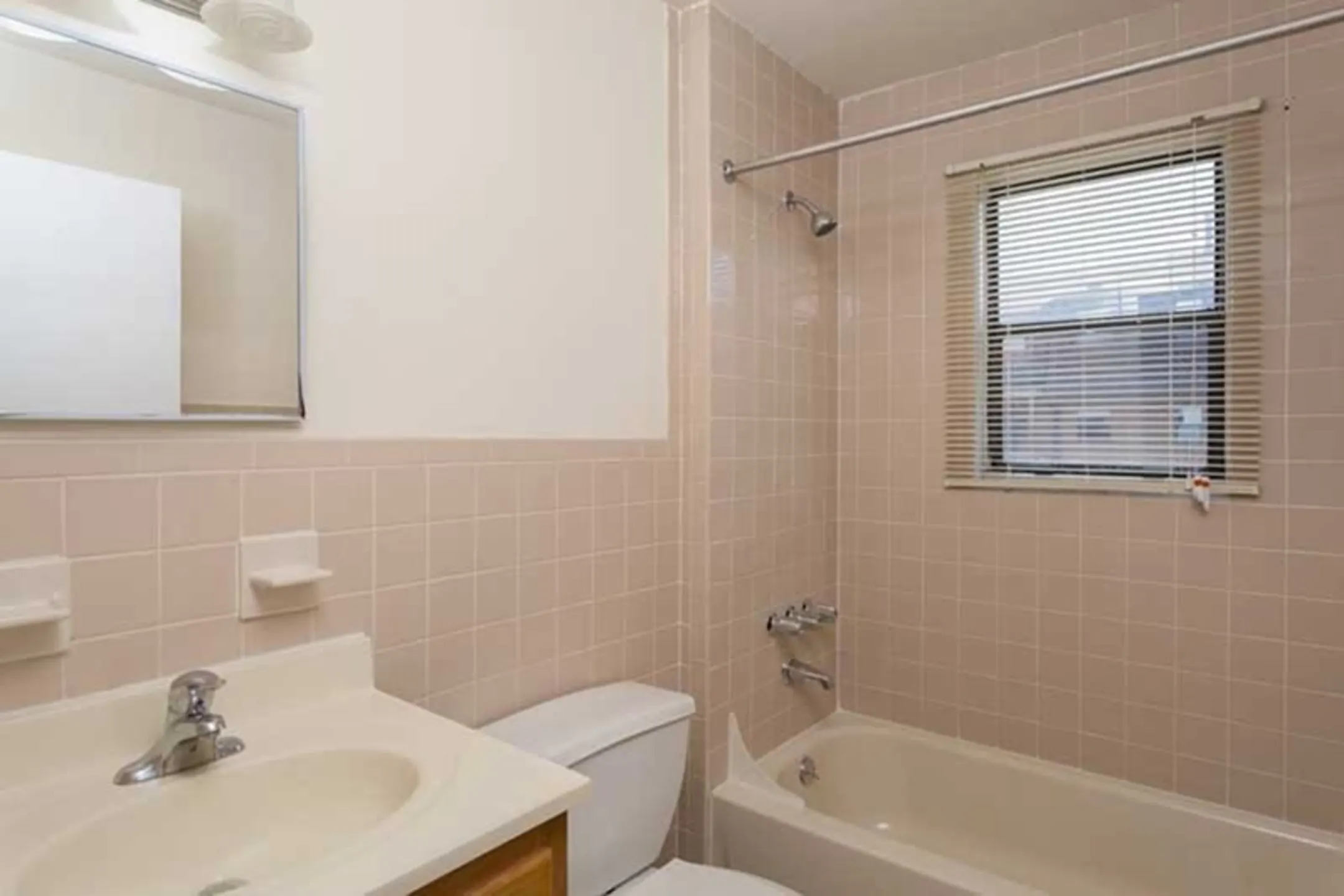 Waterside Village Apartments Little Ferry, NJ 07643