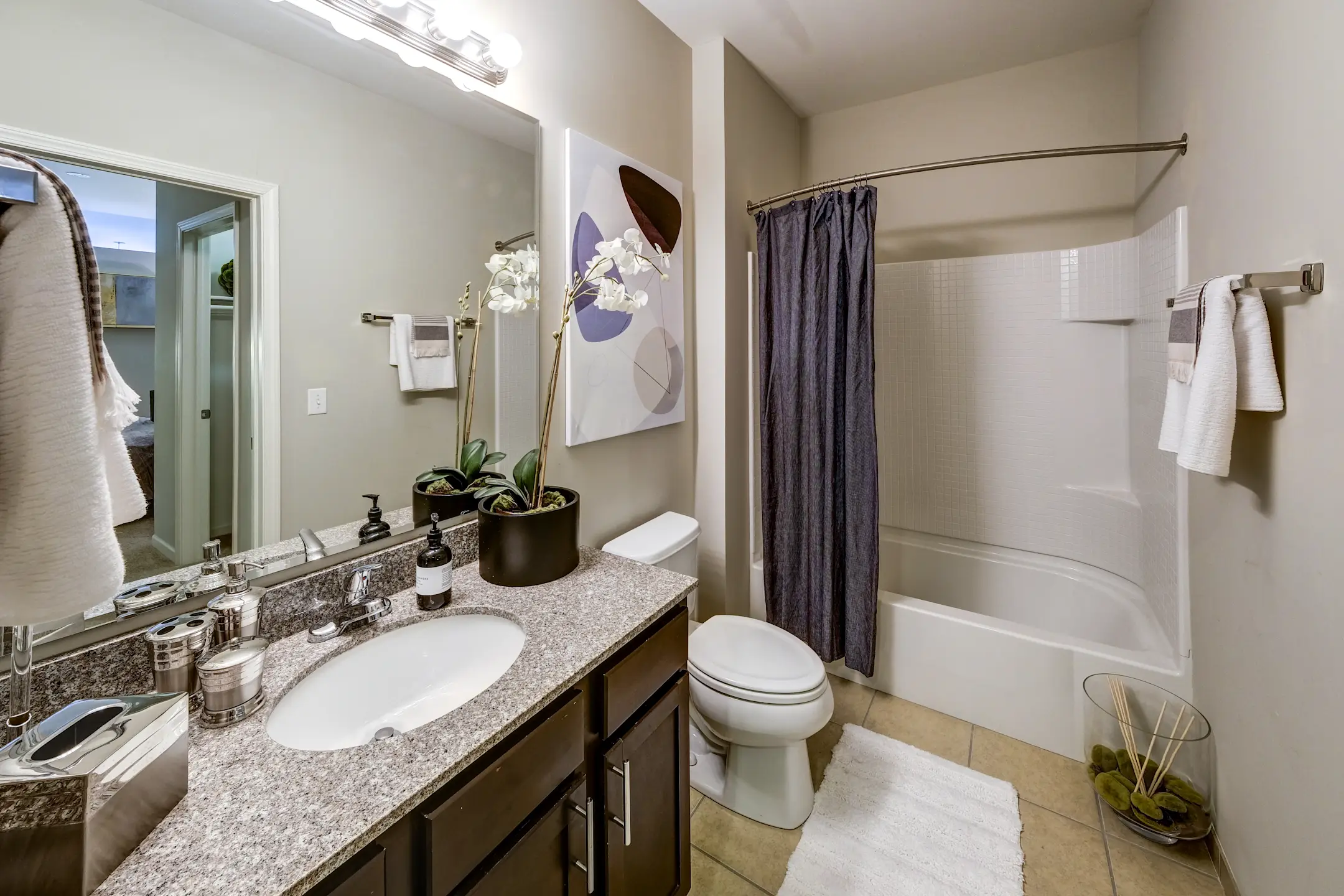 Sophia Square Apartments Carmel, IN 46032