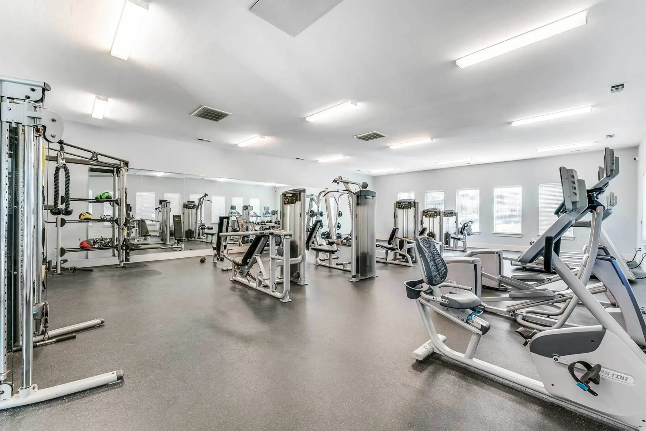 Fitness Weight Room - Estancia Villas - Austin, TX