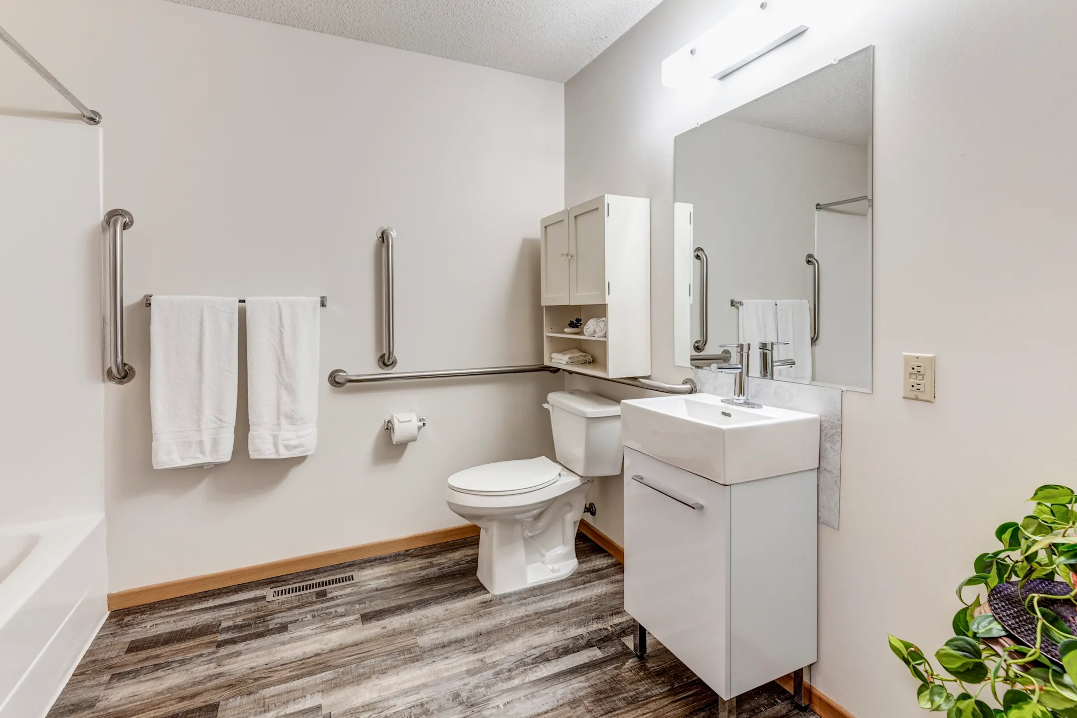 Eastwood Village Senior Townhomes Townhomes Oakdale, MN 55128