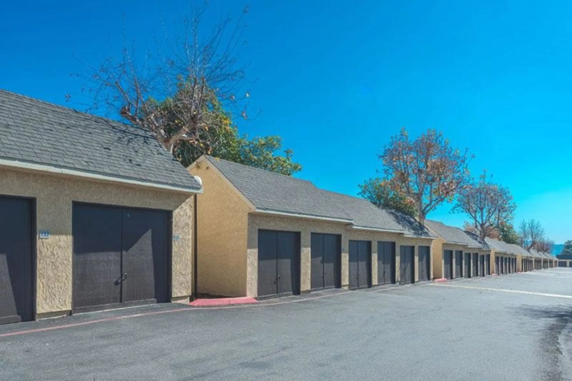 Parc Claremont Apartments 1826 W Arrow Rte Upland, CA Apartments