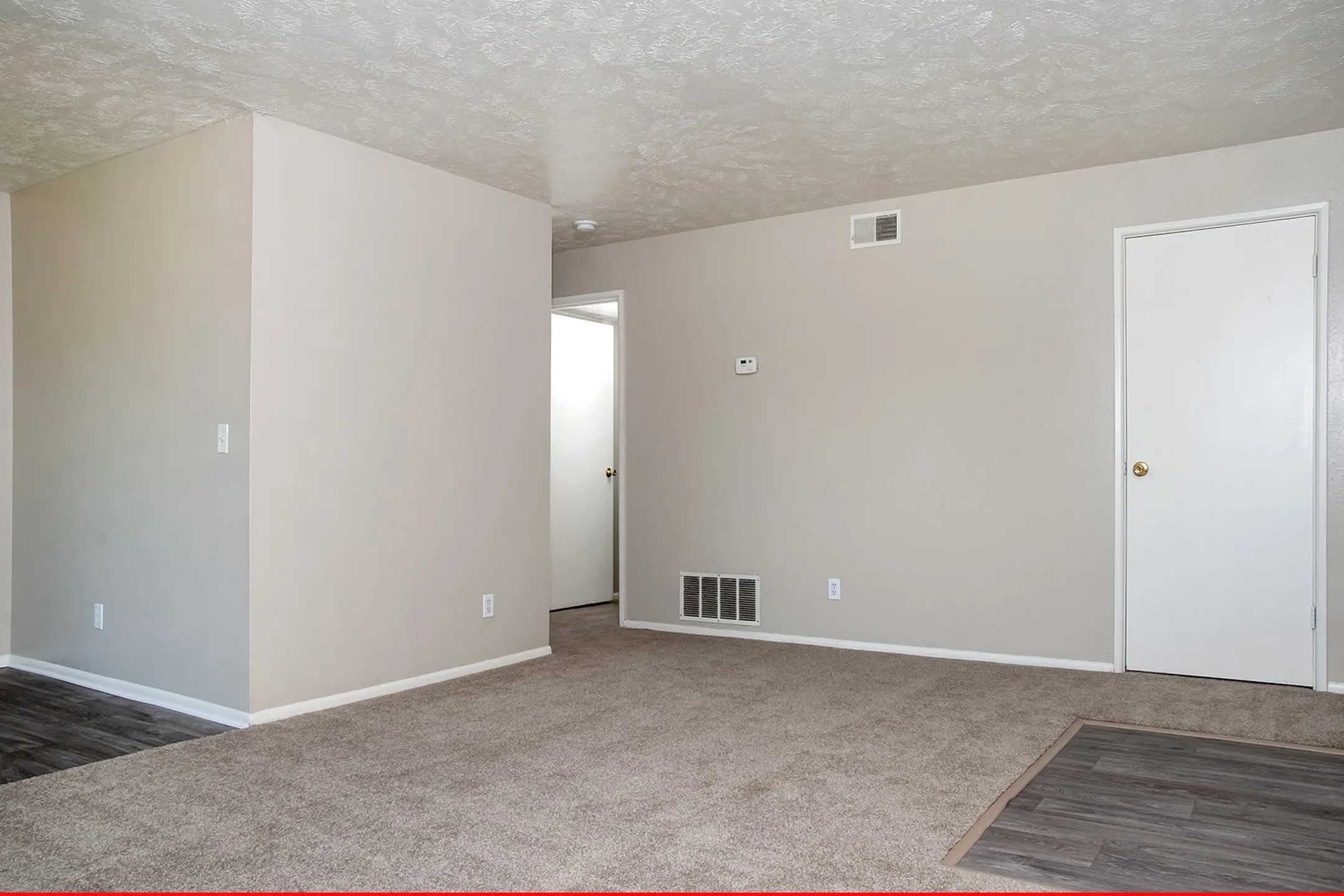 Cimarron Hills Apartments Omaha, NE 68127