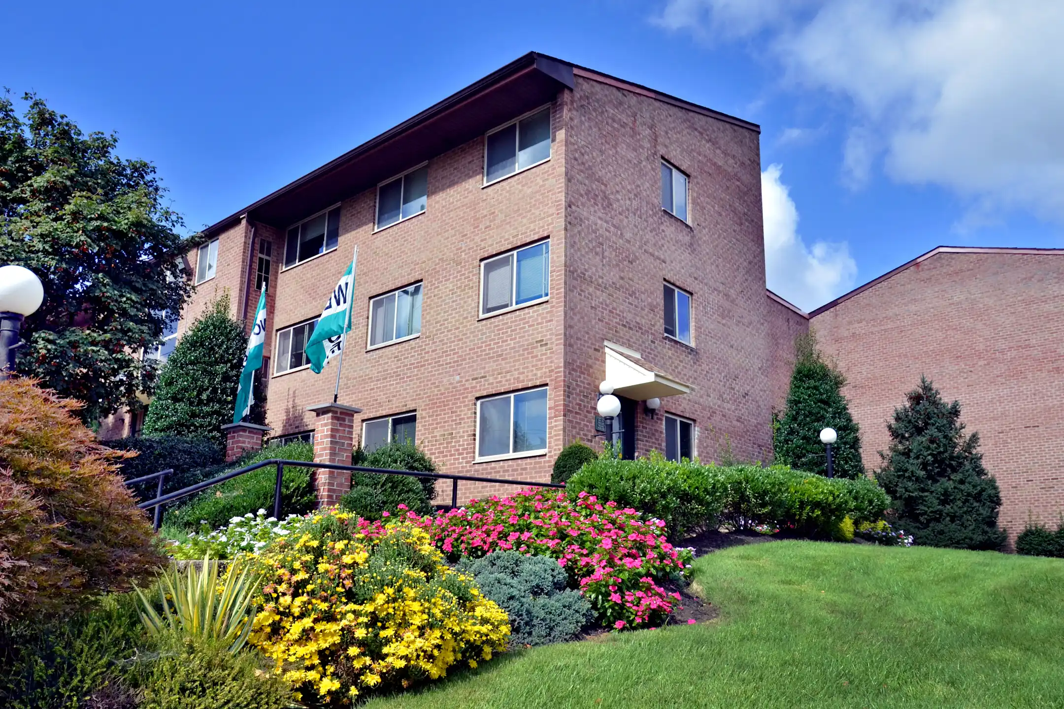 Heatherwood 9200 Bustleton Ave Philadelphia, PA Apartments for Rent