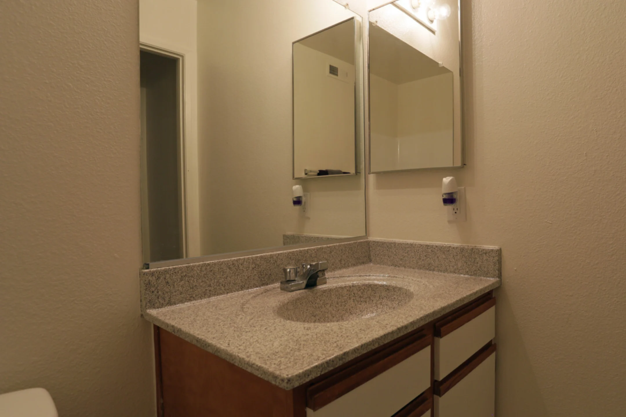 Club Royale 380 N Linden Ave Rialto, CA Apartments for Rent Rent.