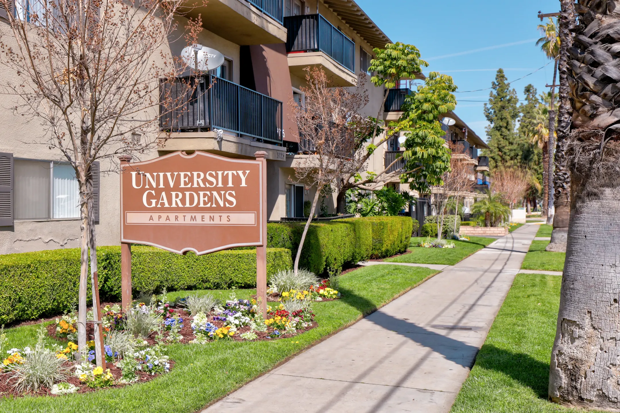 Community Signage - University Gardens - Riverside, CA