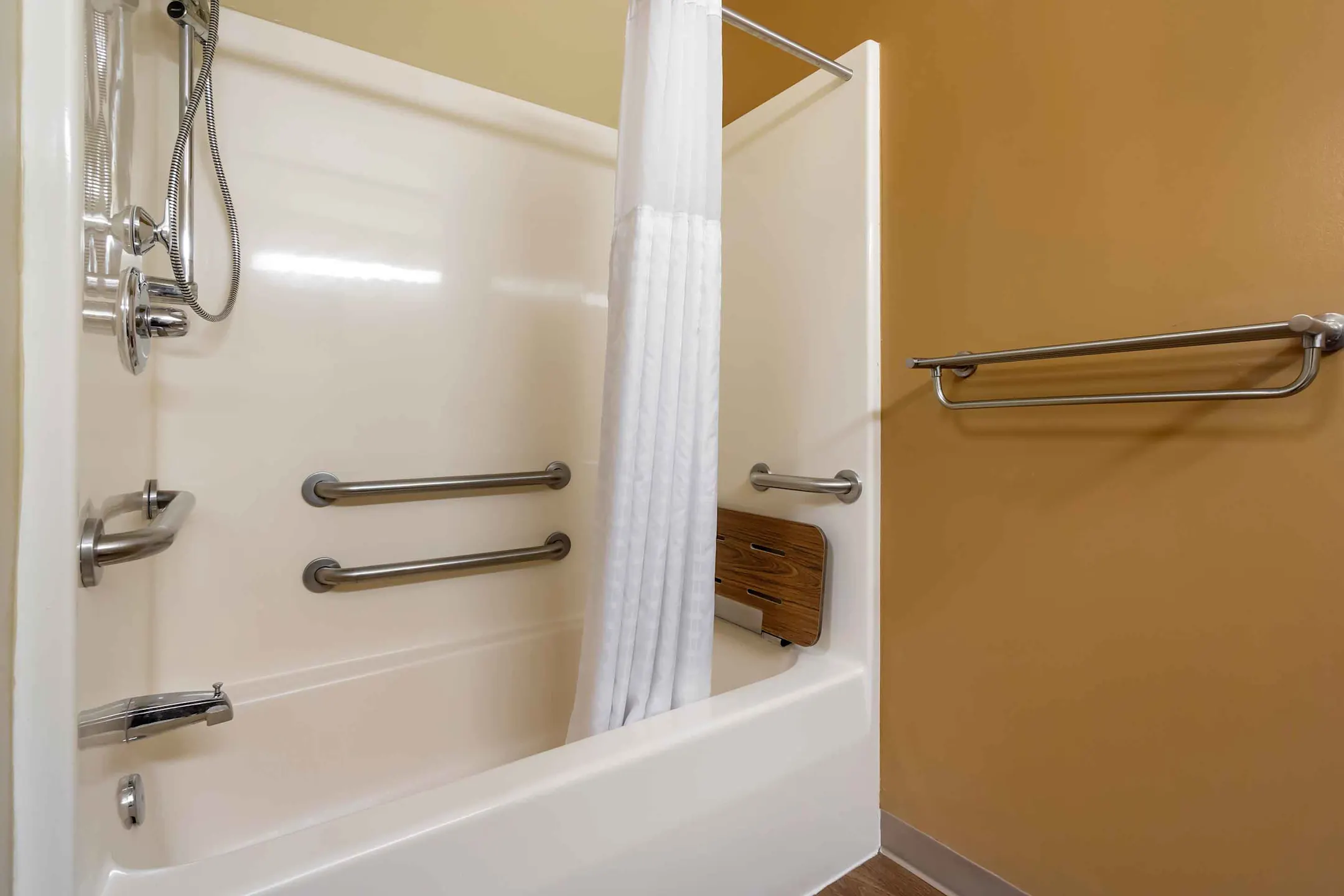 Furnished Studio Seattle Tukwila Apartments Tukwila, WA 98188