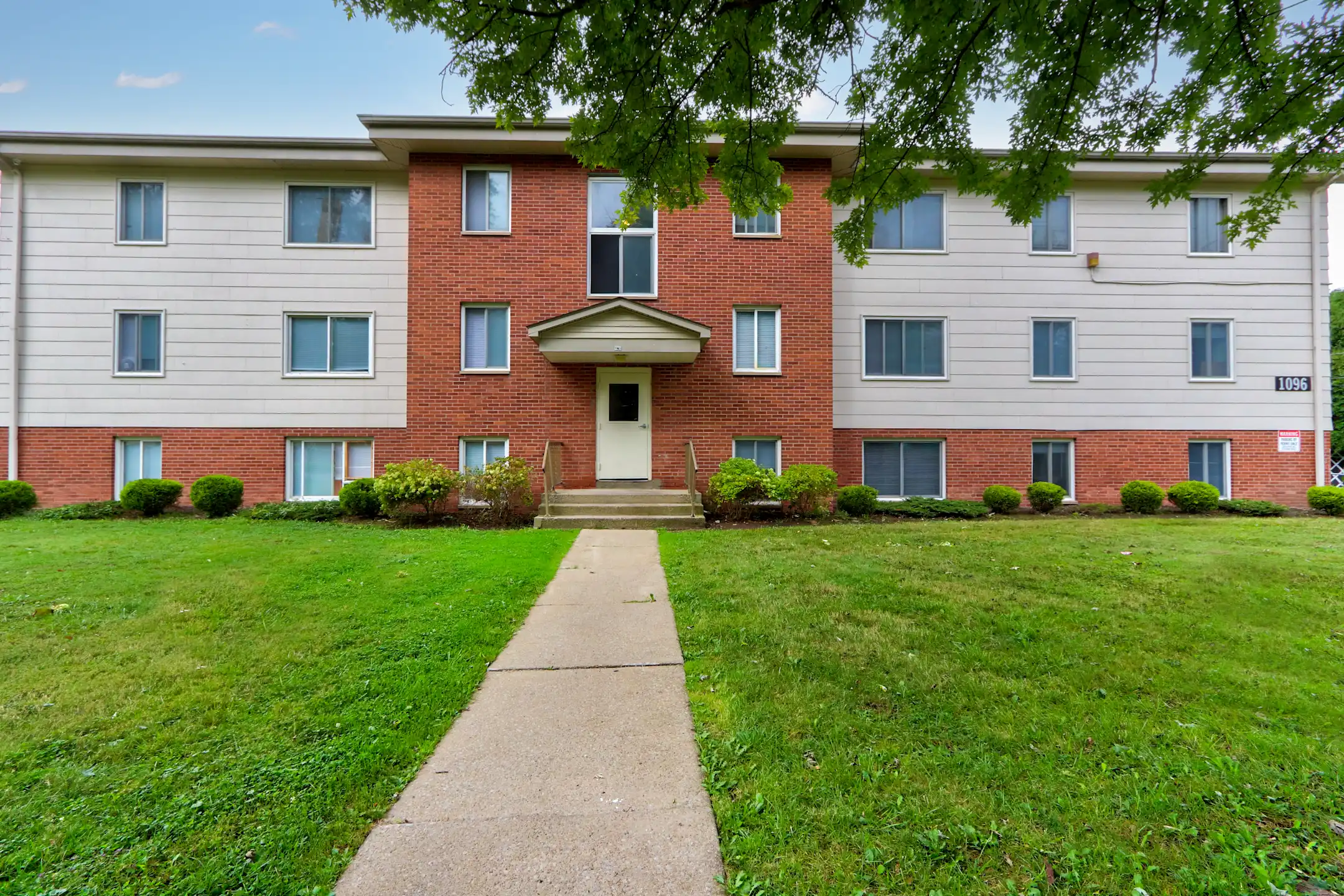Seneca Oaks Apartments Apartments Youngstown, OH 44505