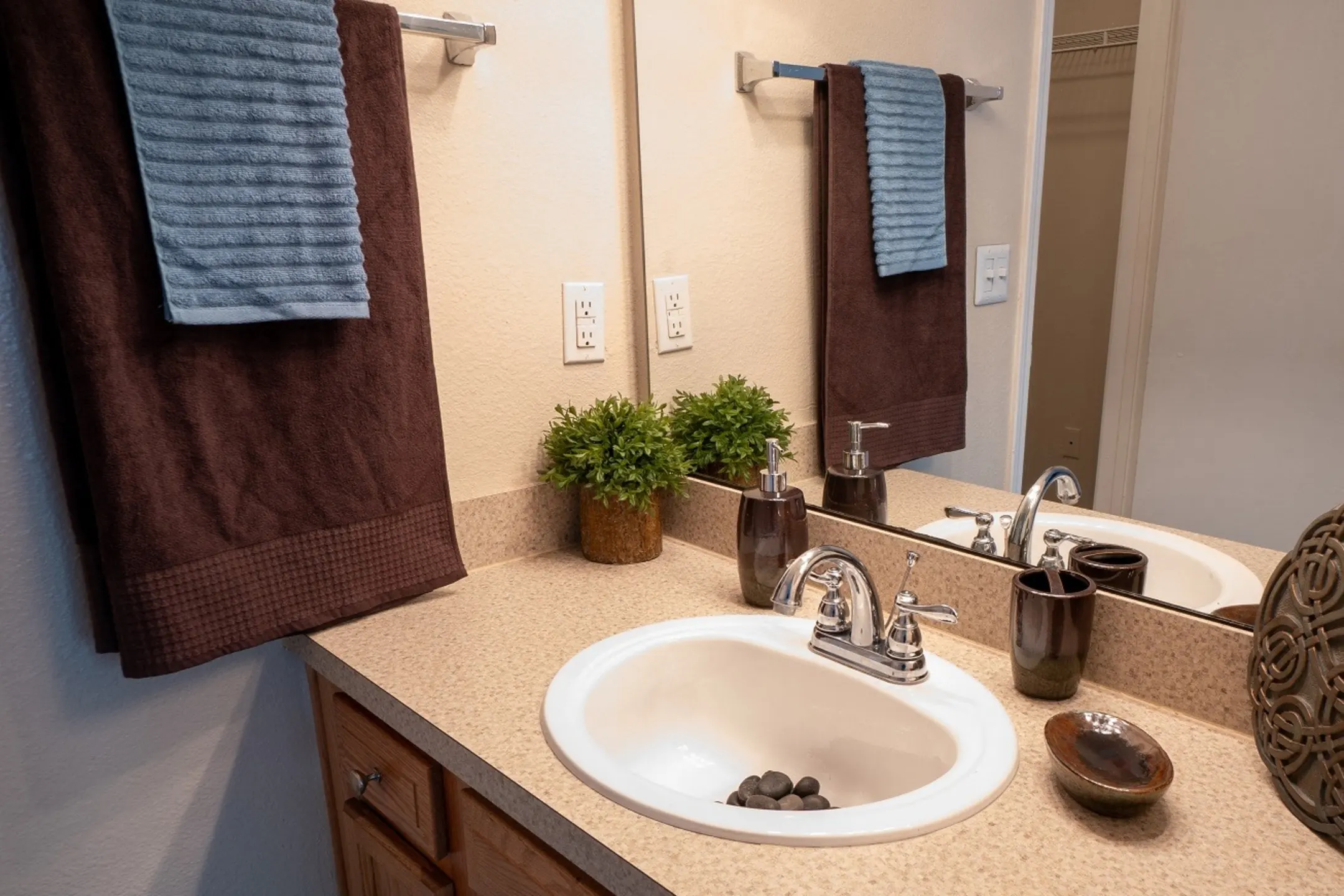 Northlake Apartments 2445 Dunn Ave Jacksonville, FL Apartments for