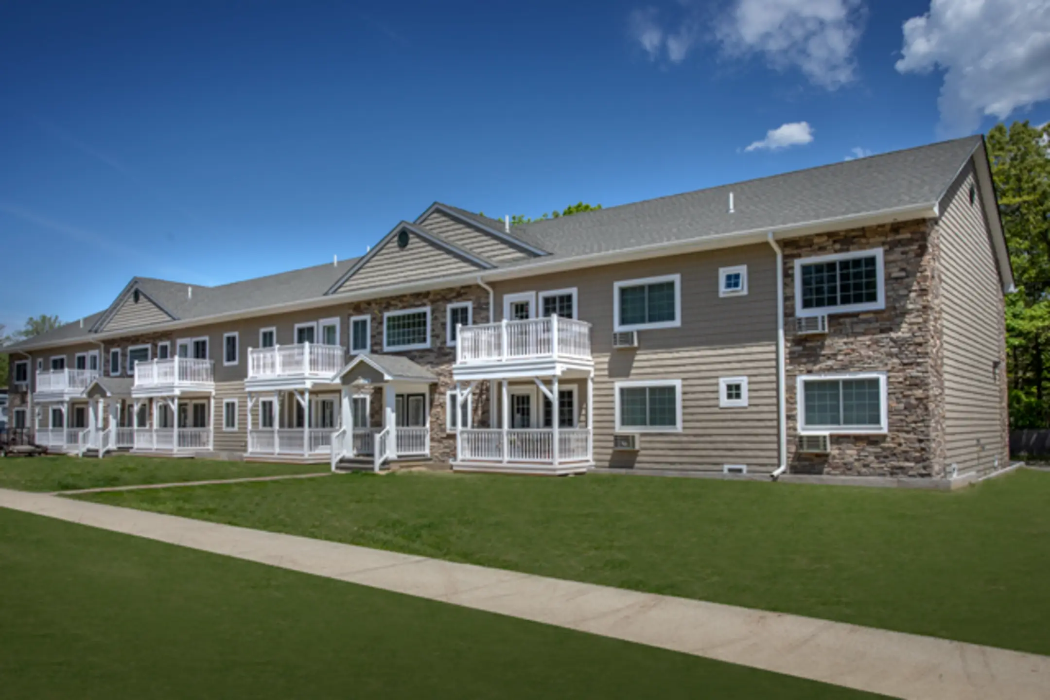 Fairfield Estates At St. James 206 Jefferson Ave Saint James, NY