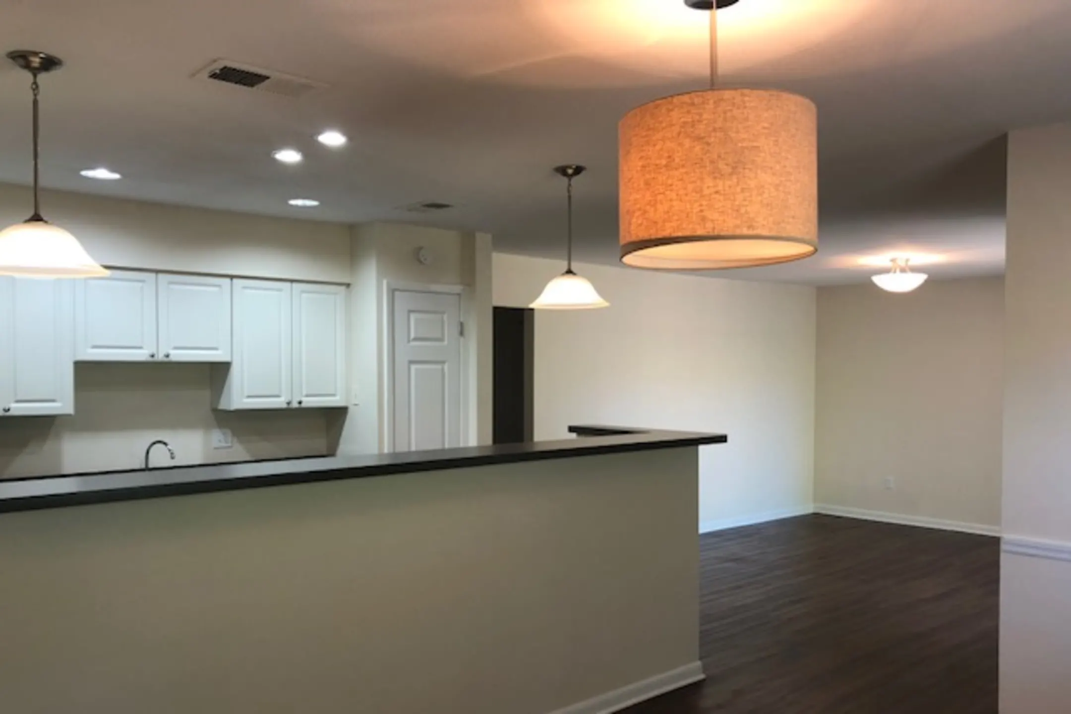 Kitchen - The Park on 56th - Temple Terrace, FL