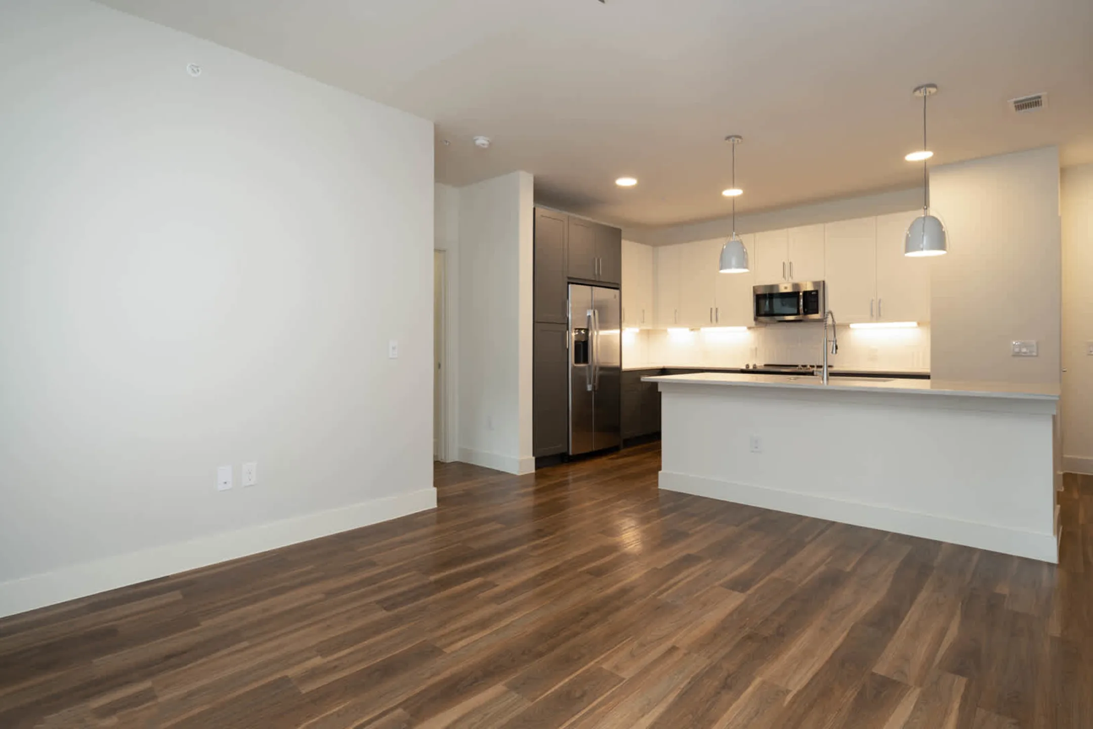 Olivian at The Realm 3964 TX121 Lewisville, TX Apartments for Rent