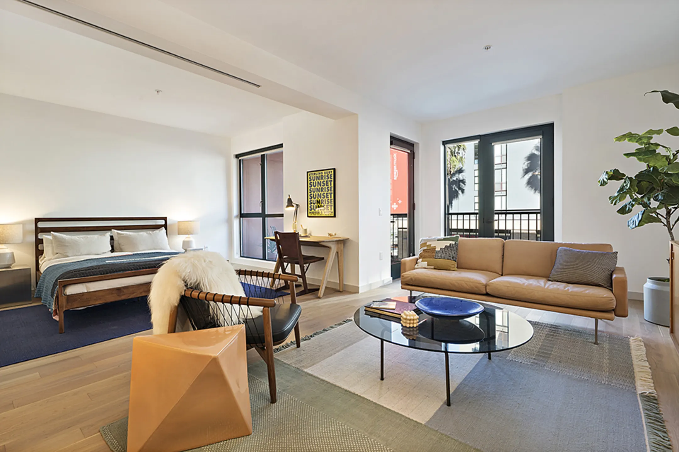 Living Room - El Centro Apartments & Bungalows - Los Angeles, CA