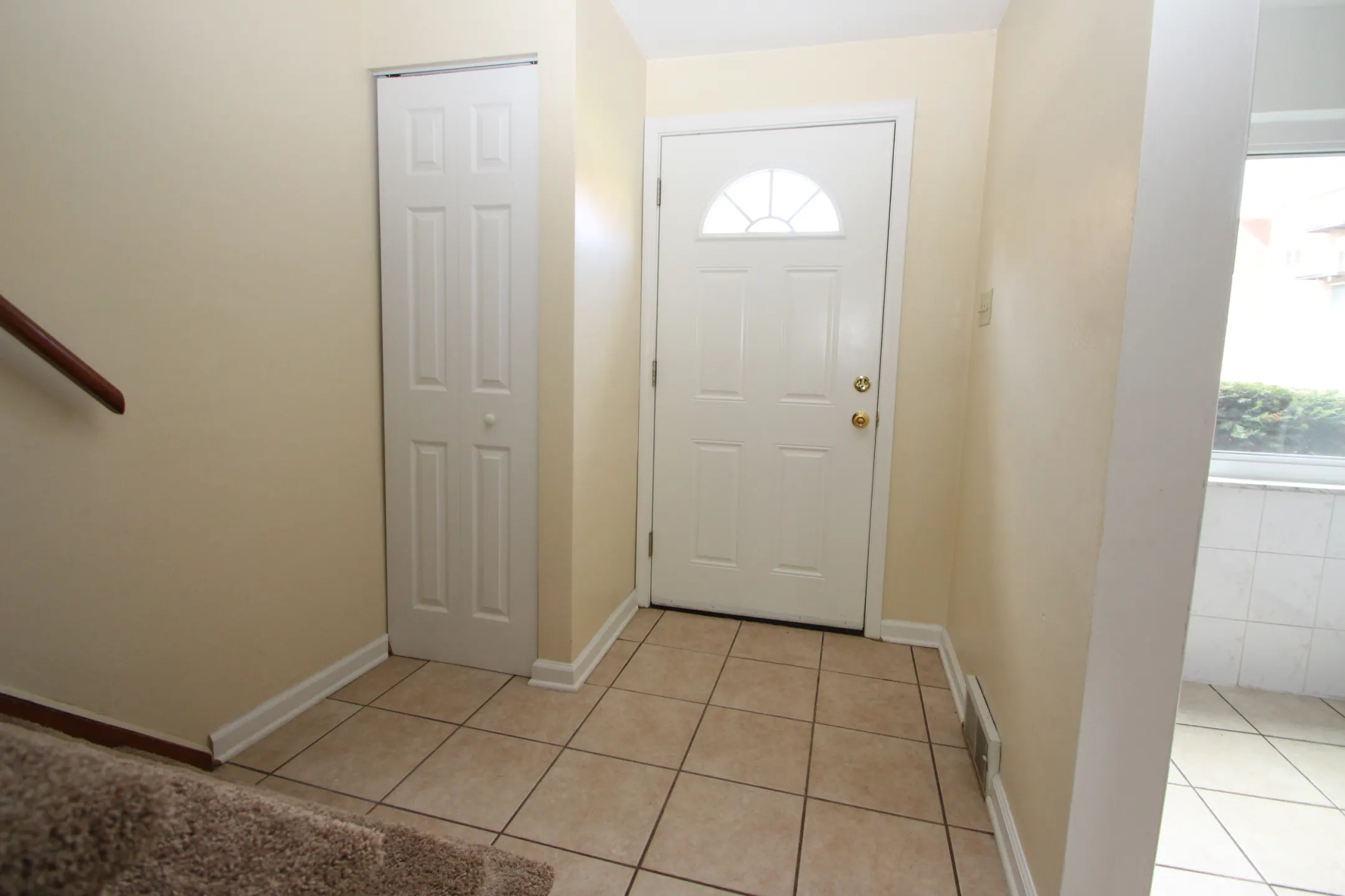 Moon Apartments 285 Moon Clinton Rd Coraopolis, PA Apartments for