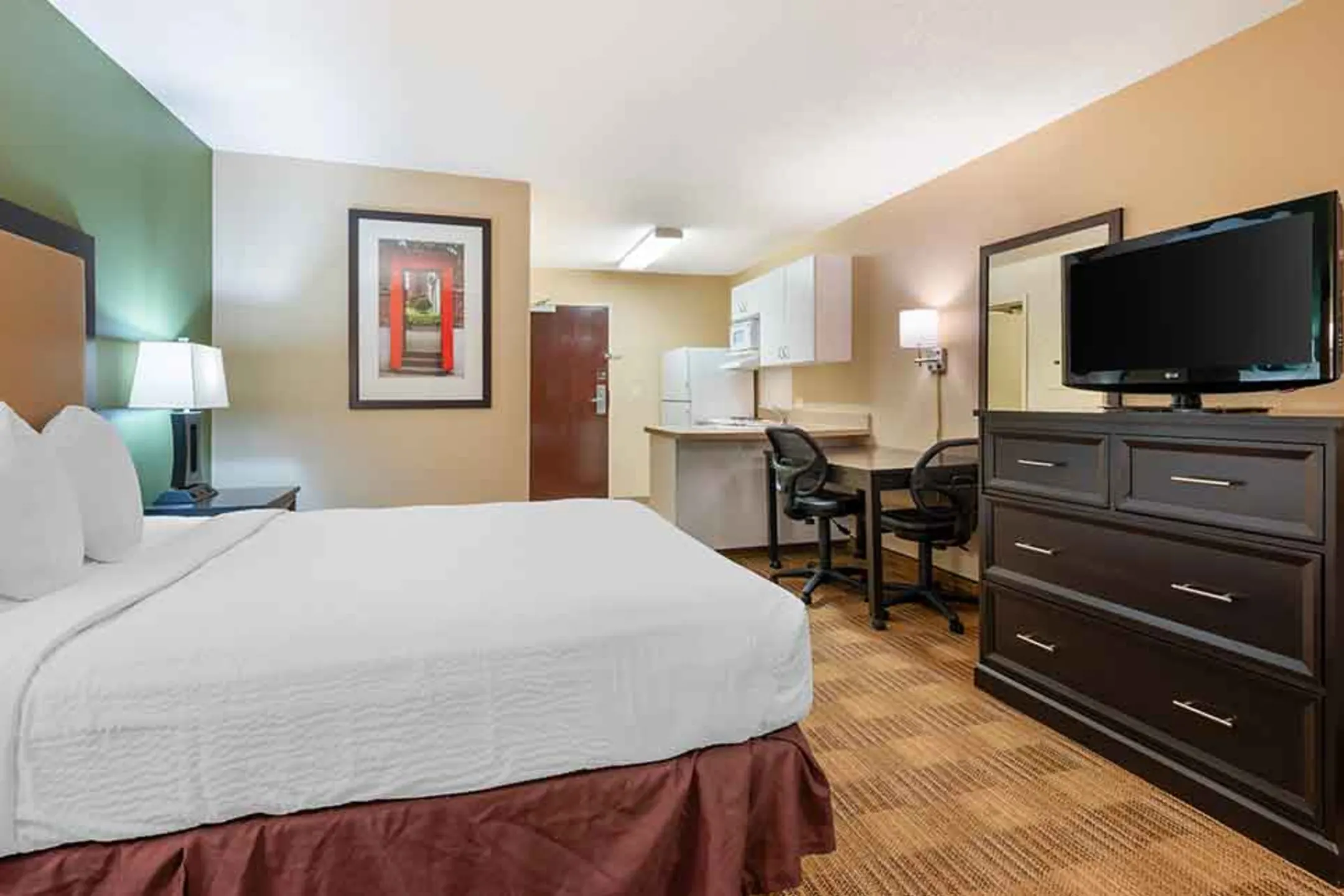 Furnished Studio Cincinnati Covington Apartments Covington, KY 41011