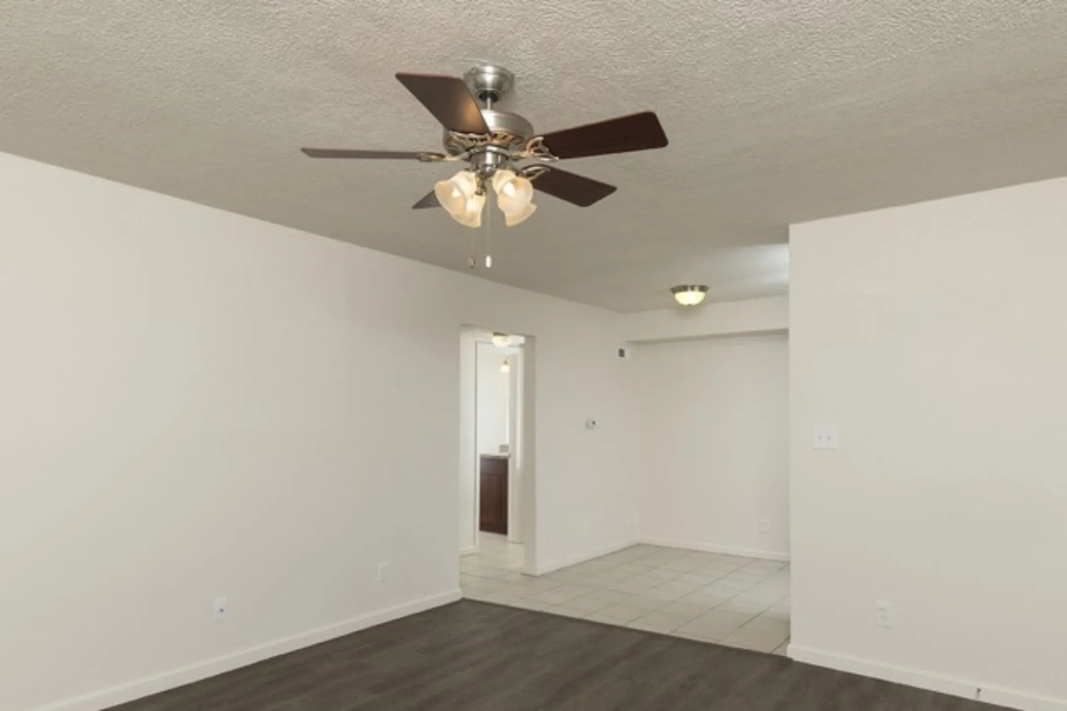 Rosewood Village Apartments 2072 E St Springfield, MO