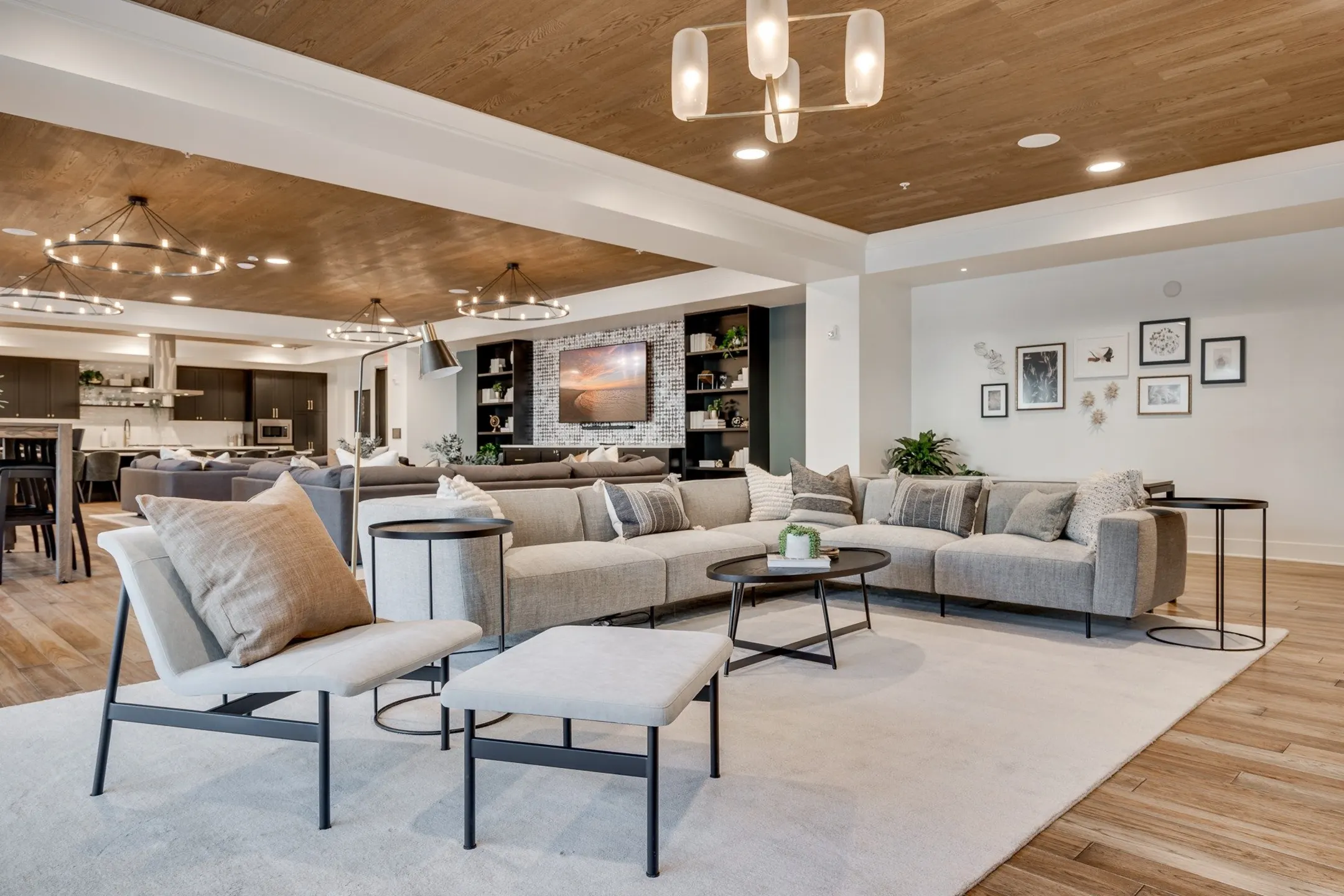 Living Room - Aspire at CityPlace - Woodbury, MN