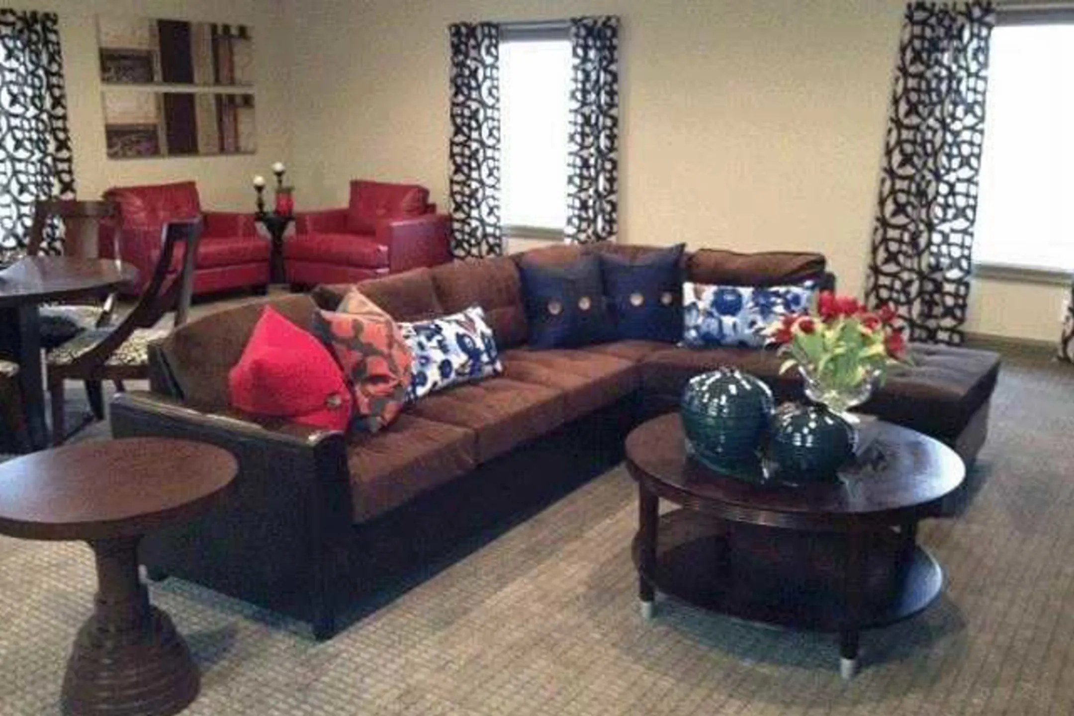 Living Room - Highland Hills - Jackson, MS