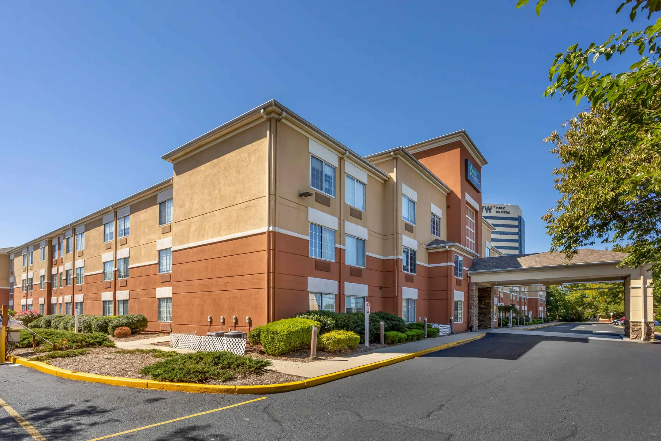 Building - Furnished Studio - Meadowlands - East Rutherford - East Rutherford, NJ