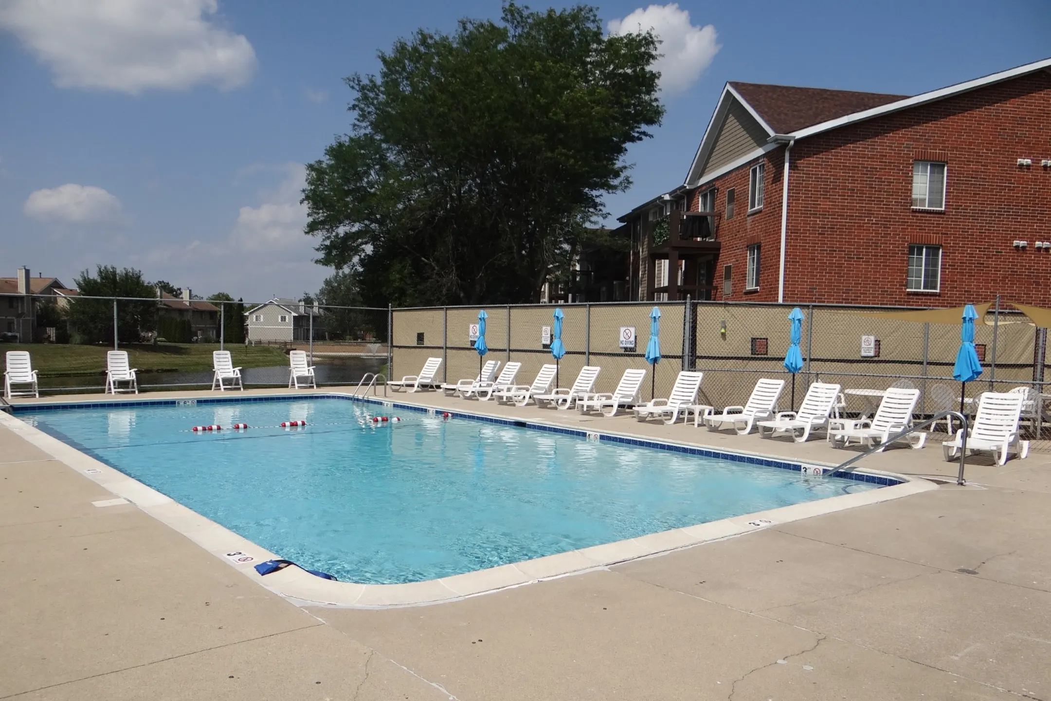 Orchard Lakes Apartments Wood Dale, IL 60191