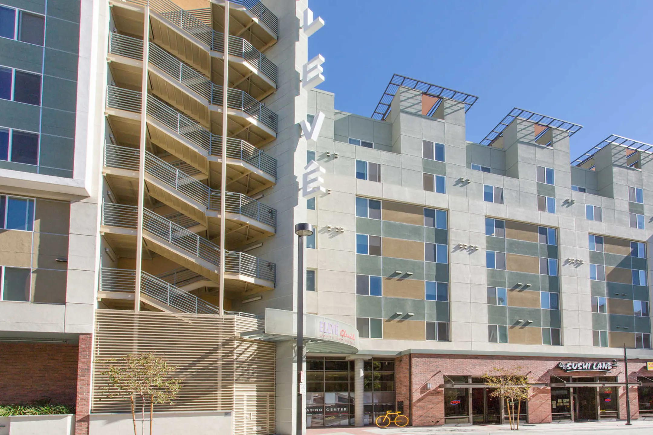 Eleve Lofts and Skydeck 200 E Broadway Glendale, CA Apartments for