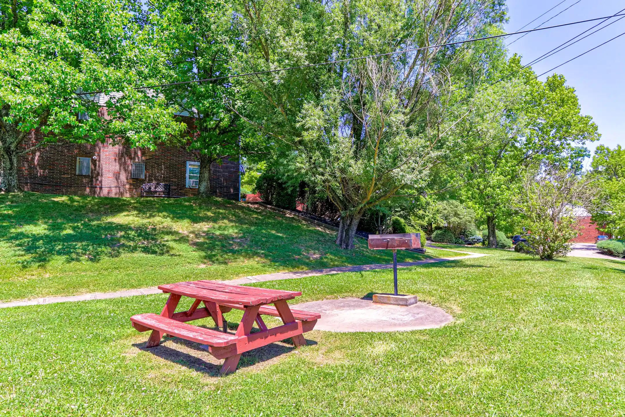 Monticello Village Apartments Athens, OH 45701