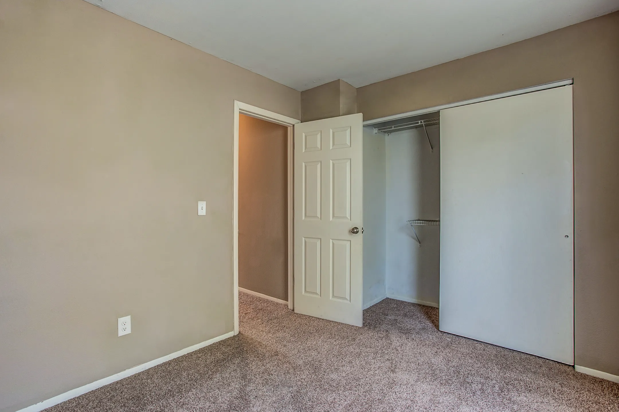 Silver Springs Apartments - 1306 N Frisco Ave | Springfield, MO ...