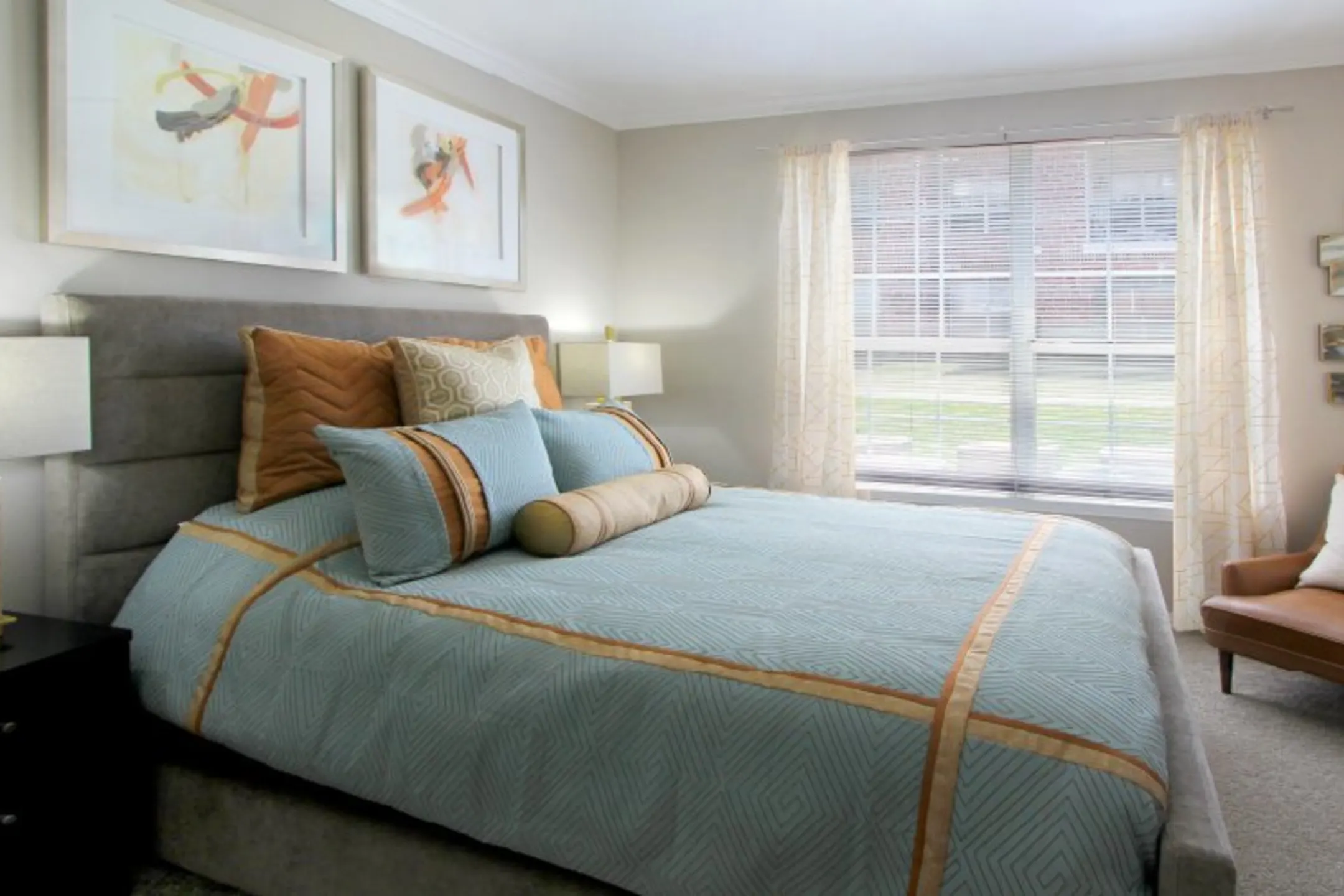 Bedroom - Turtlecreek Apartments - West Des Moines, IA