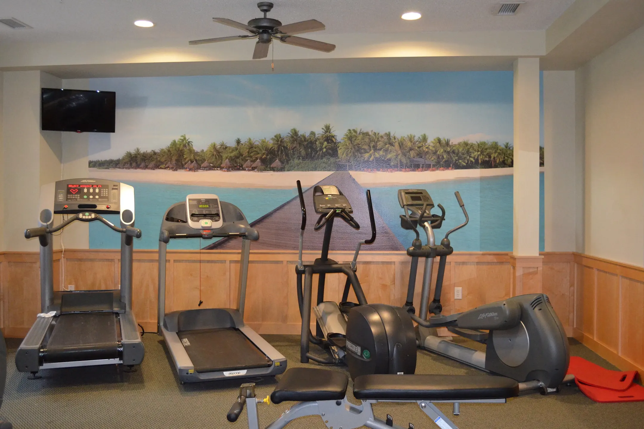 Cloverfield Marketplace Apartments Chaska, MN 55318