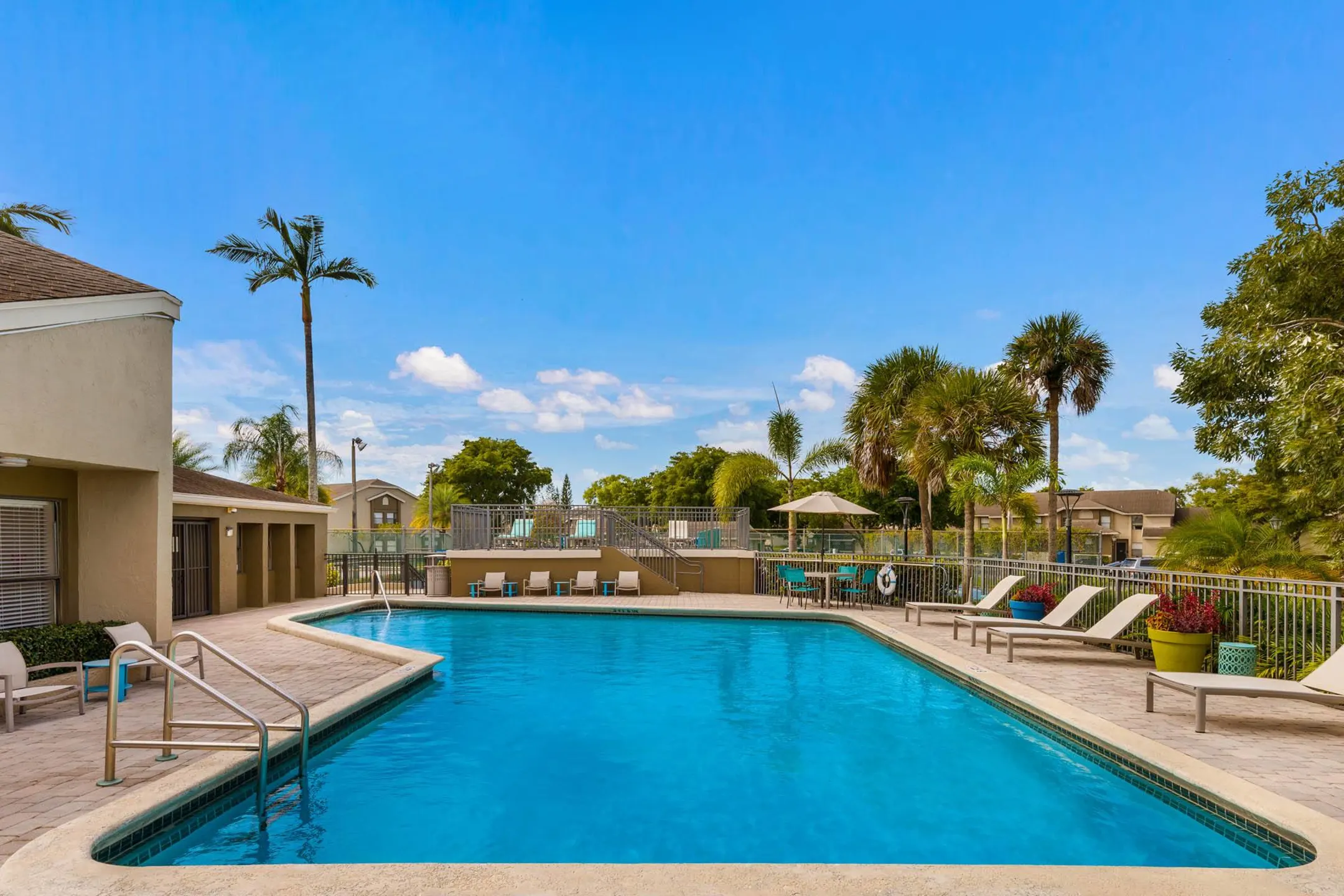 Water's Edge Apartments Sunrise, FL 33351