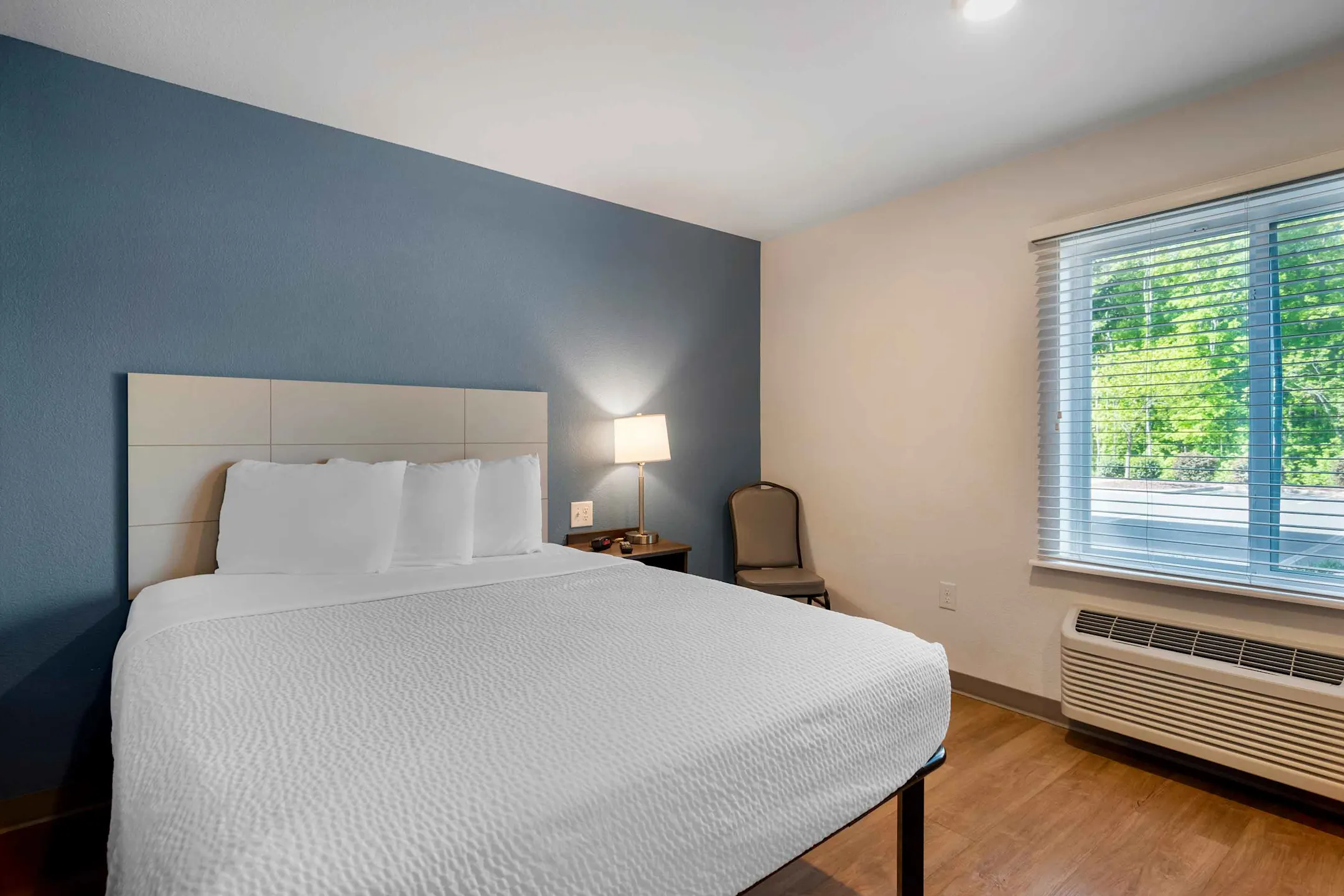 Furnished Studio Charlotte Matthews 1424 MatthewsMint Hill Road Matthews, NC Apartments