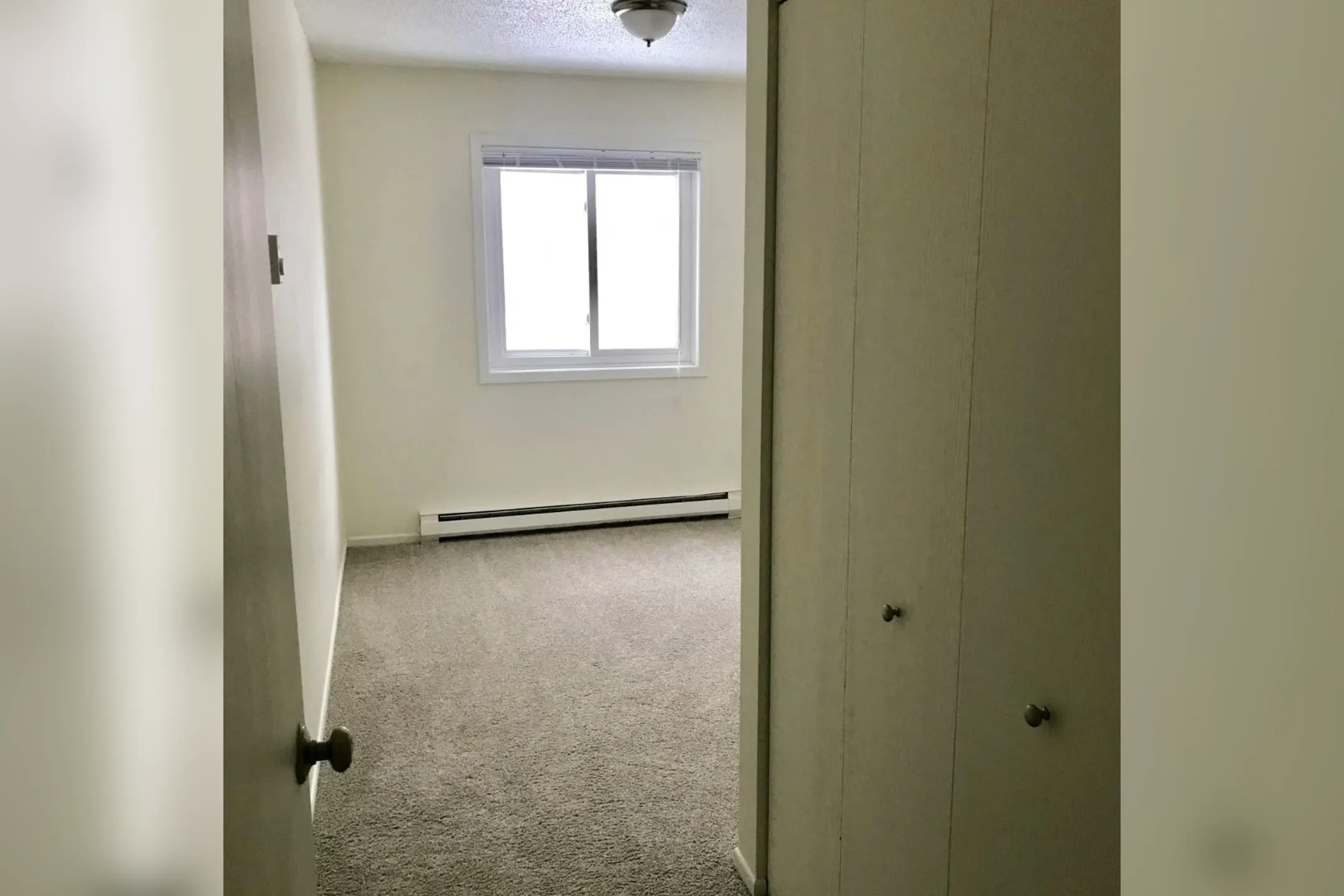 Carver Ridge Townhomes 340 Crosstown Blvd Chaska, MN Townhomes for