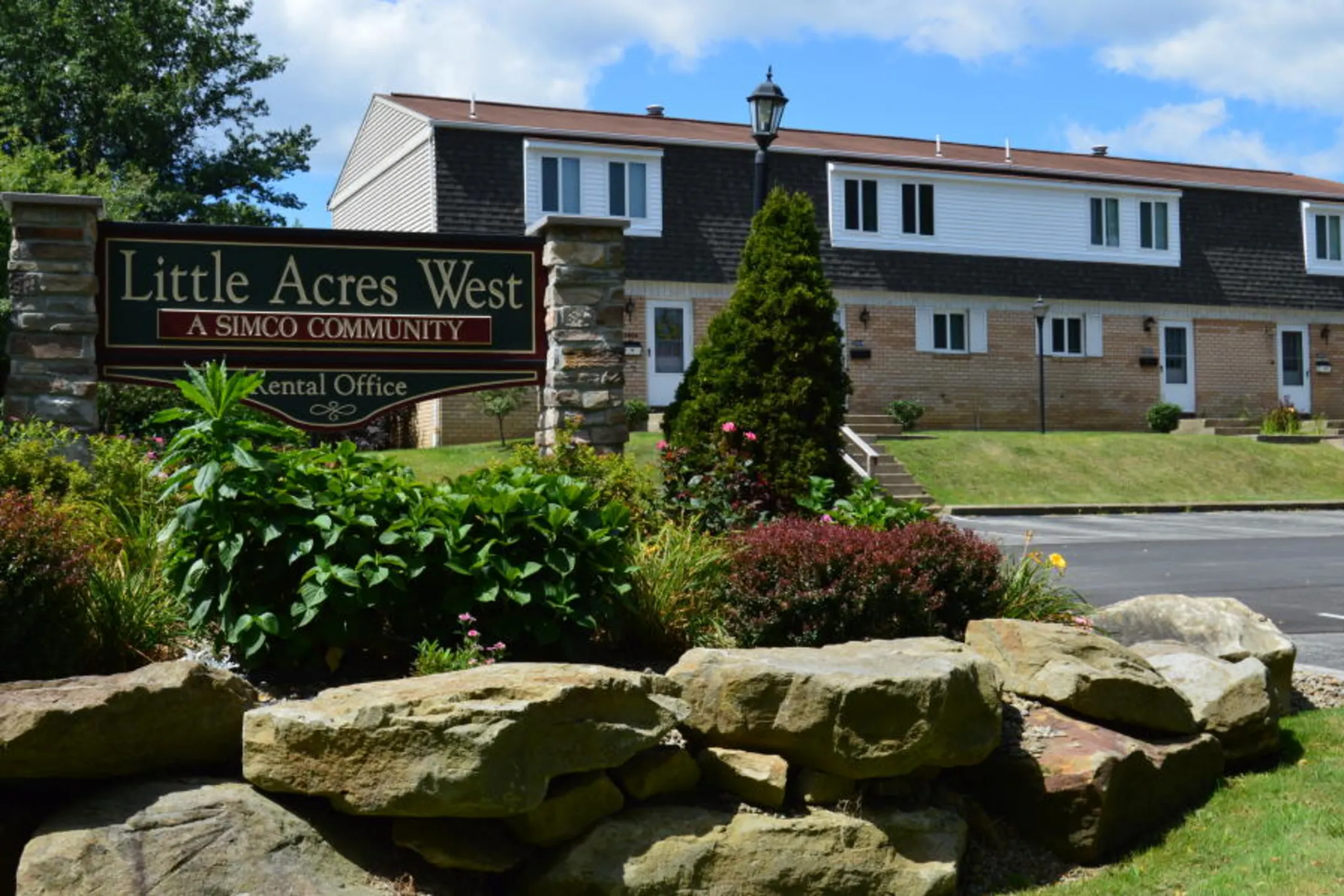 Community Signage - Little Acres Townhomes & Apartments - Hermitage, PA