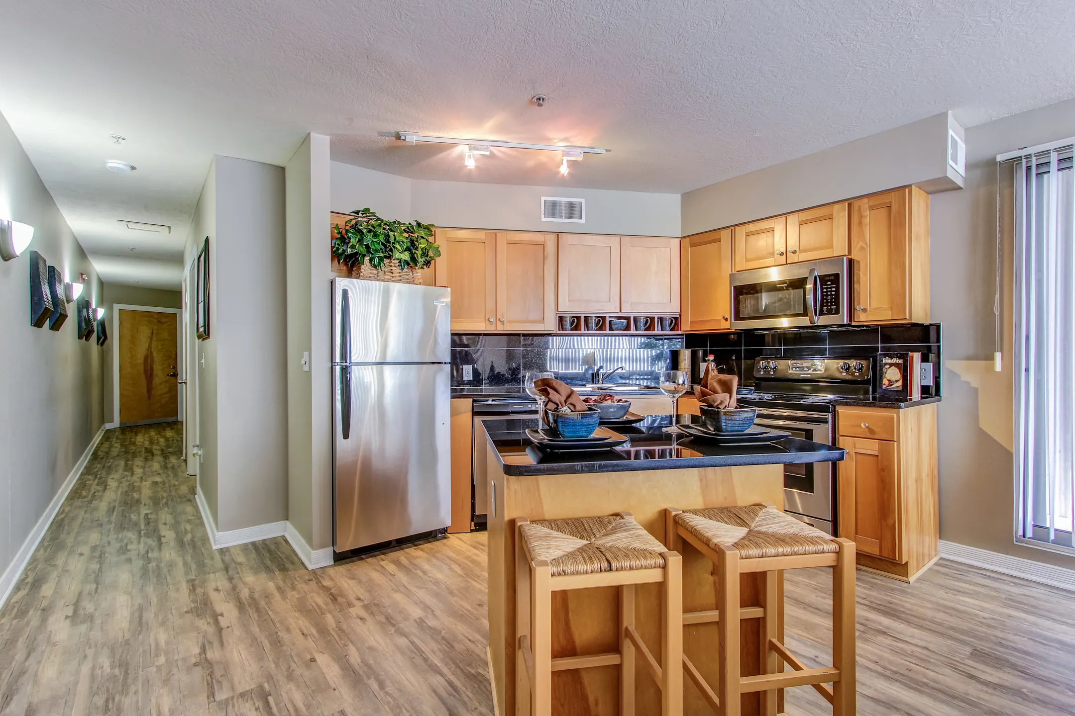 Stonebridge Waterfront Apartments Cleveland, OH 44113