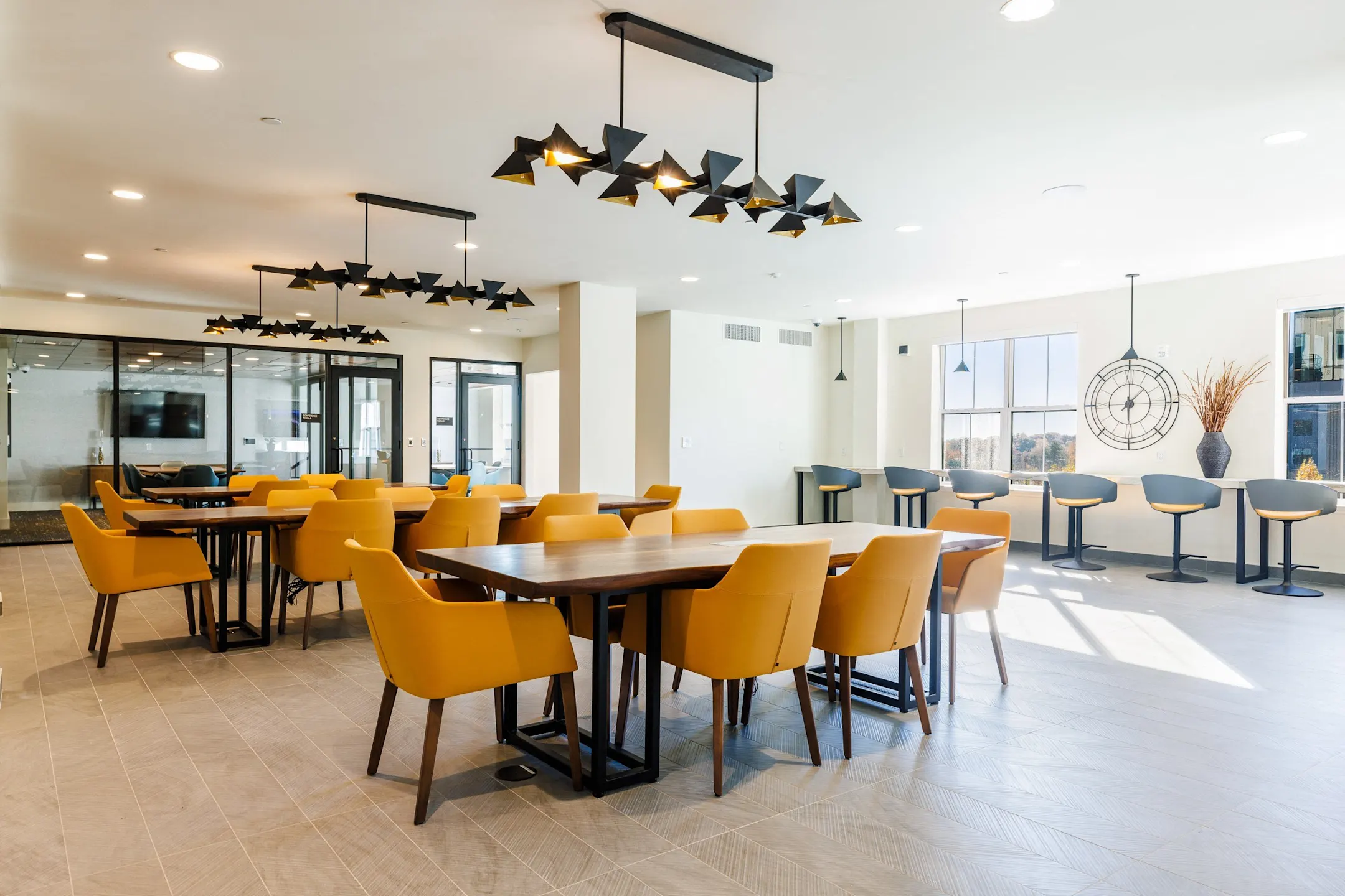 The District Apartments Montvale, NJ 07645