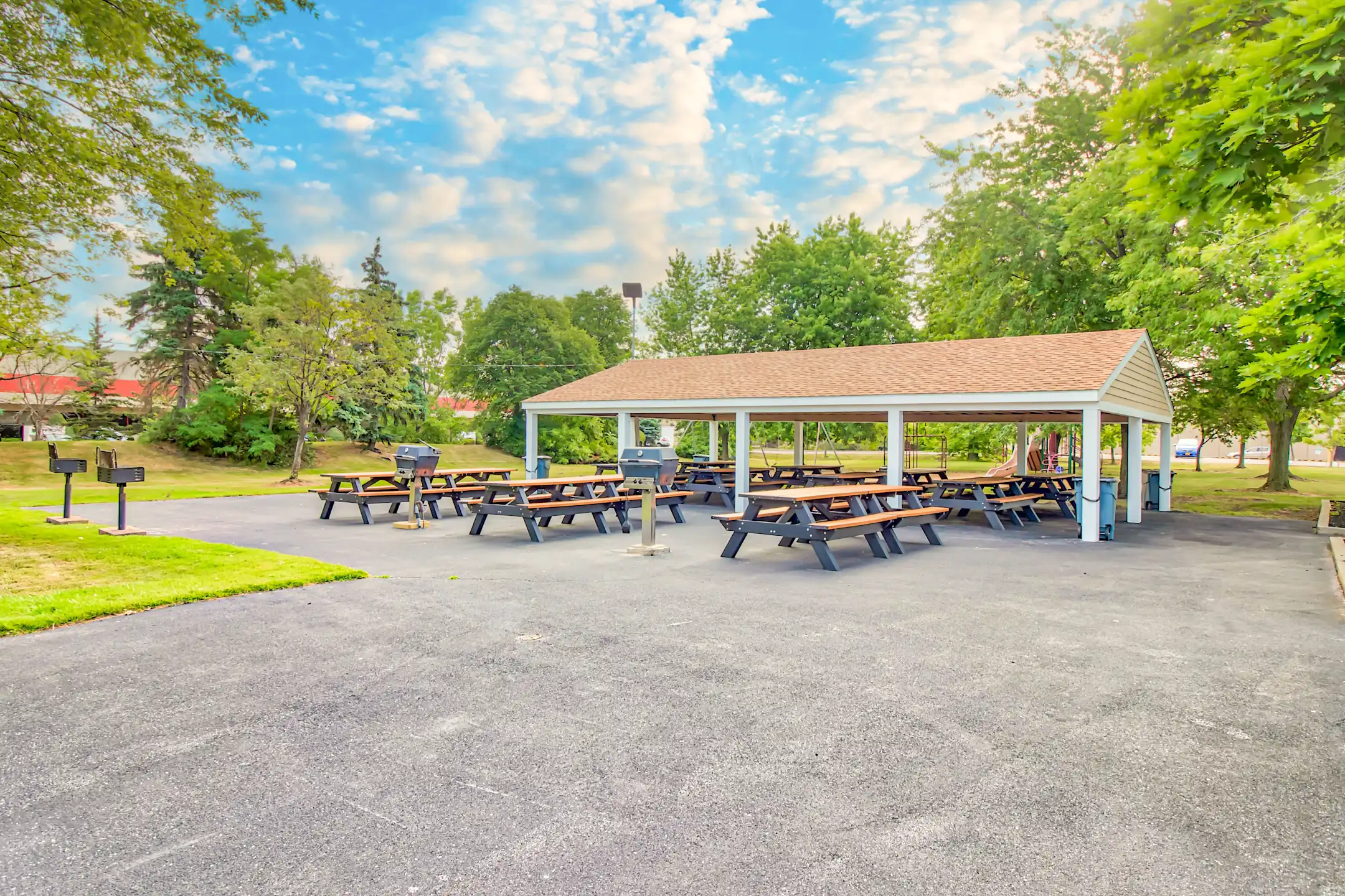 Boulevard Towers Apartments Buffalo, NY 14226