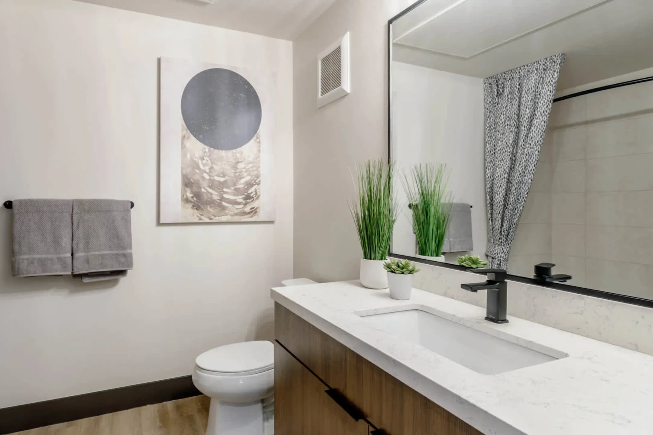 Bathroom - Circa Fitzsimons Apartments - Denver, CO