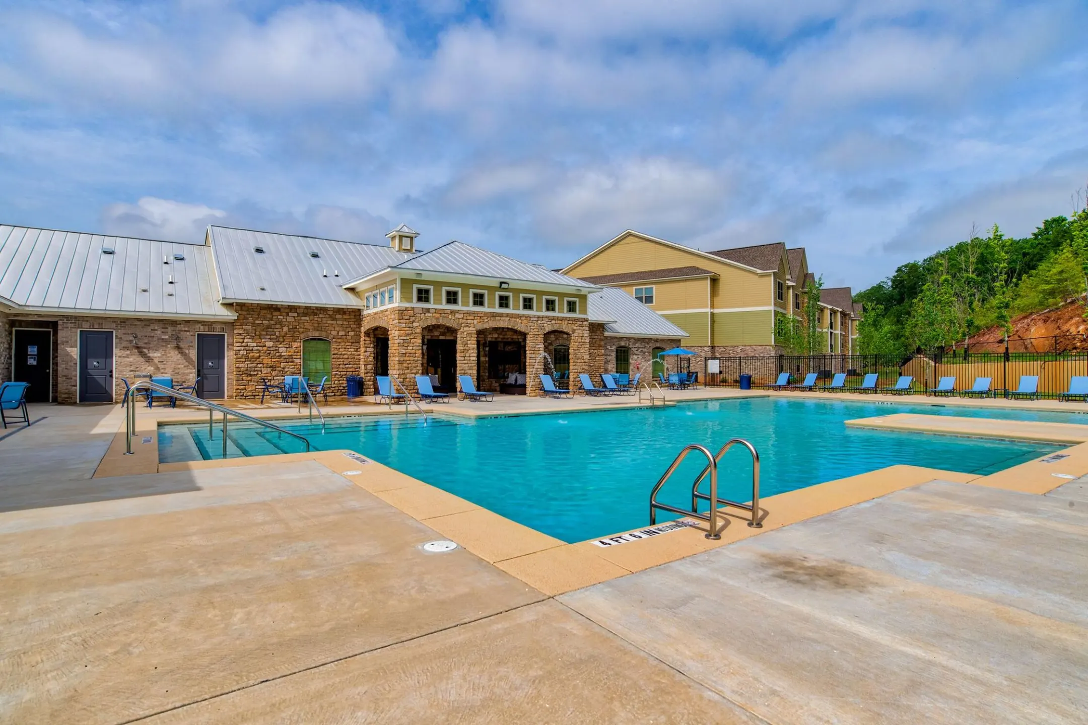 The Grand Reserve at Canton 165 Reservoir Dr Canton, GA Apartments