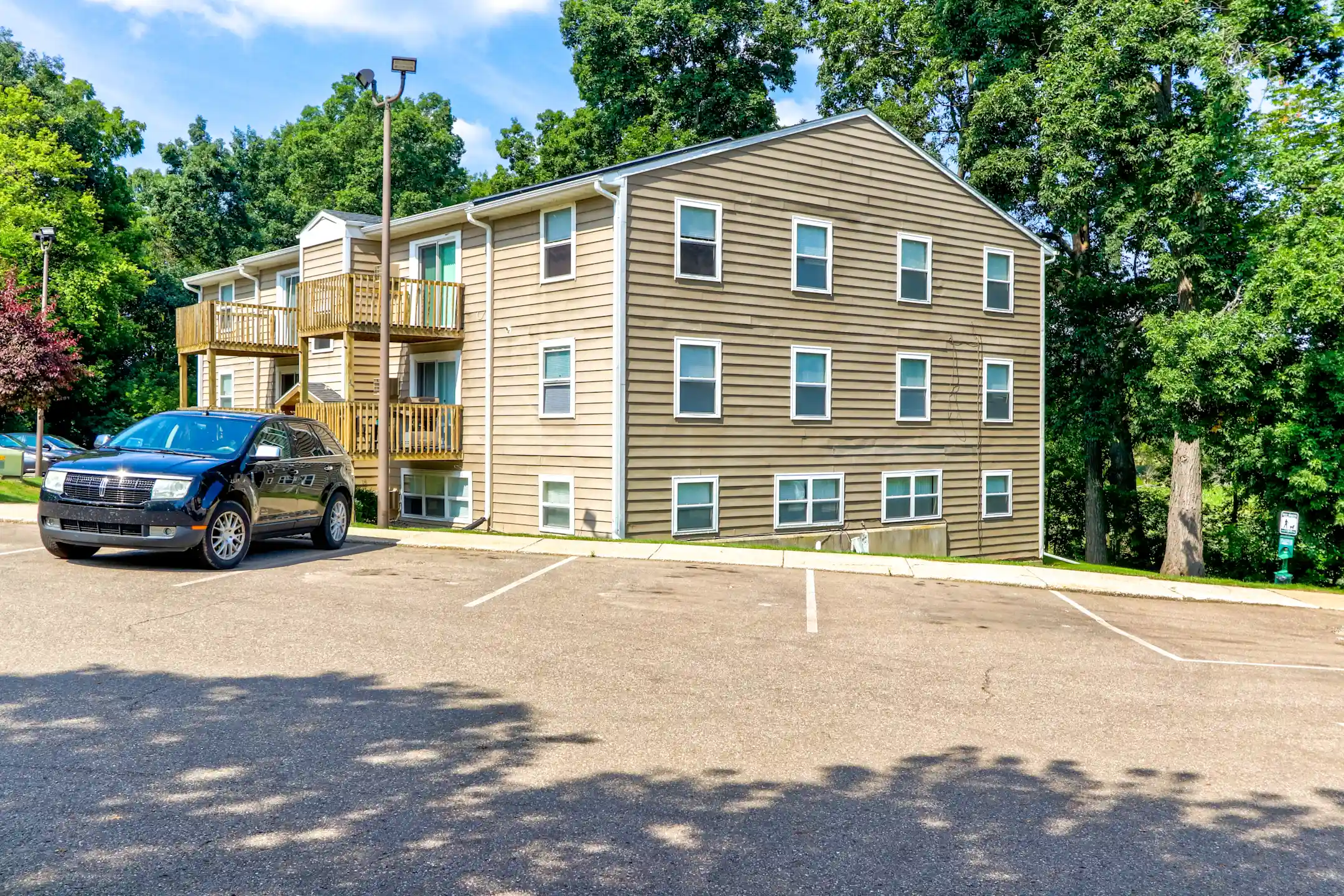 Arbor Terrace and Richland Country Apartments Richland, MI 49083