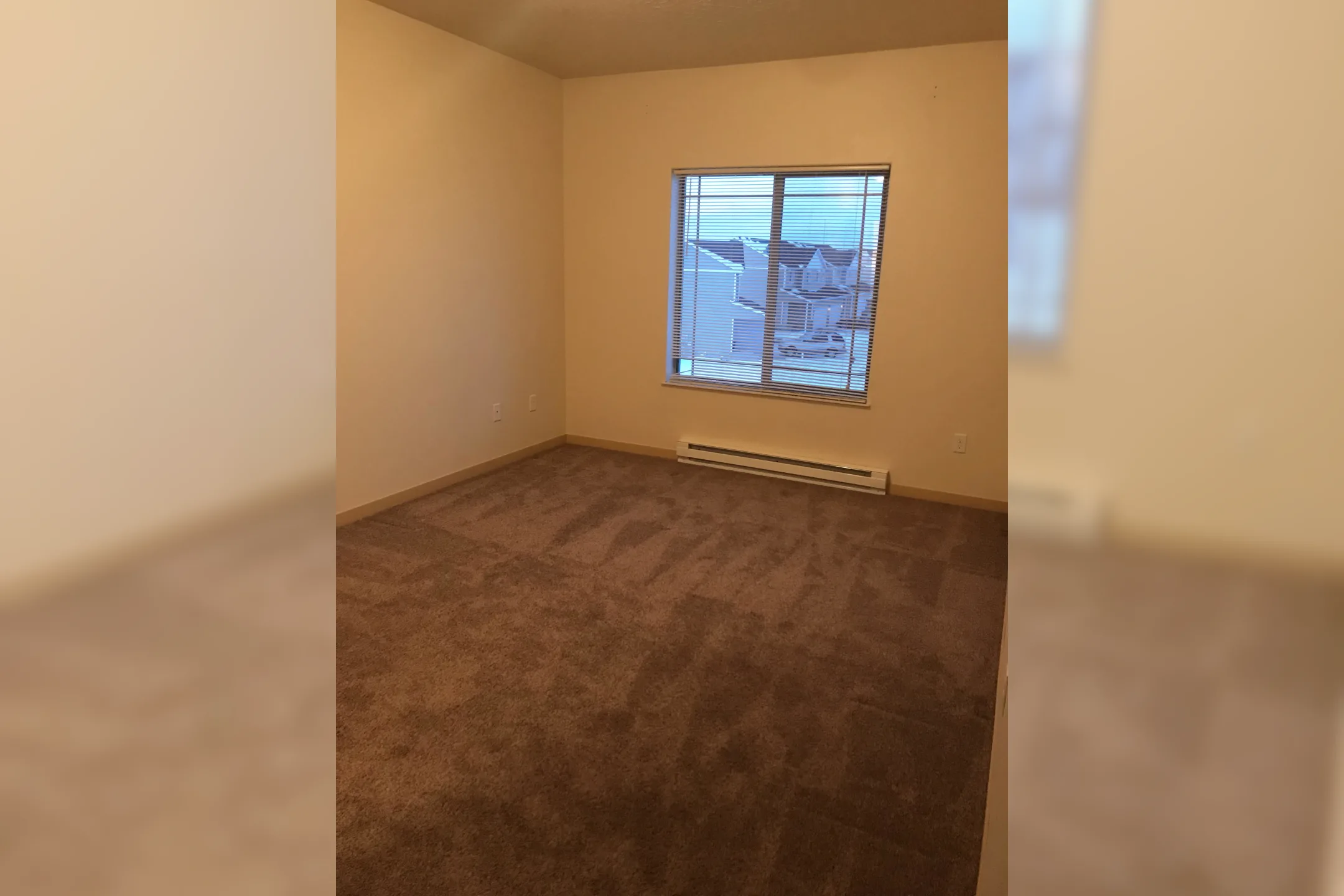 Bedroom - Aspen Ponds Apartments - Fargo, ND