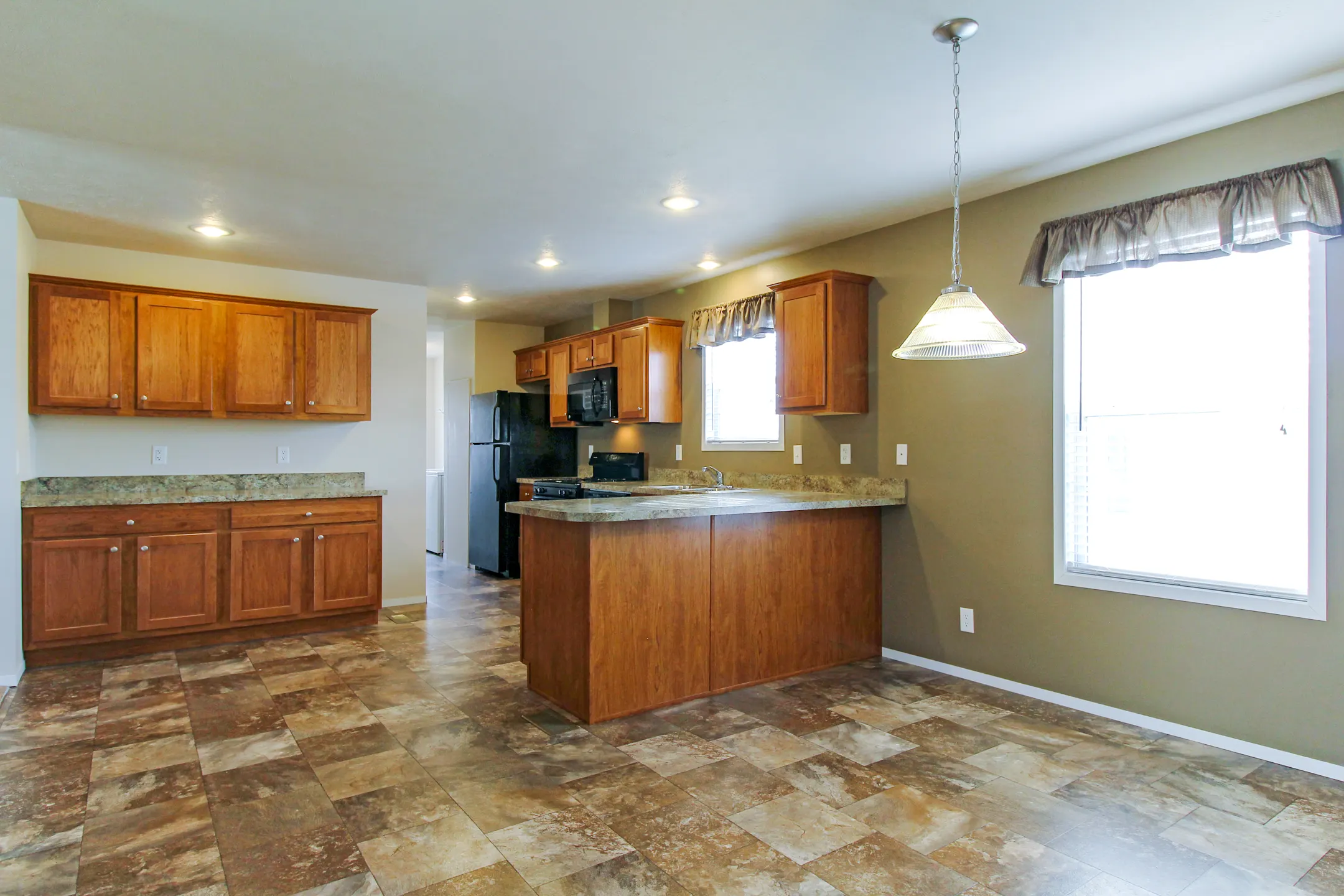 Hunters Glen Apartments Wayland, MI 49348