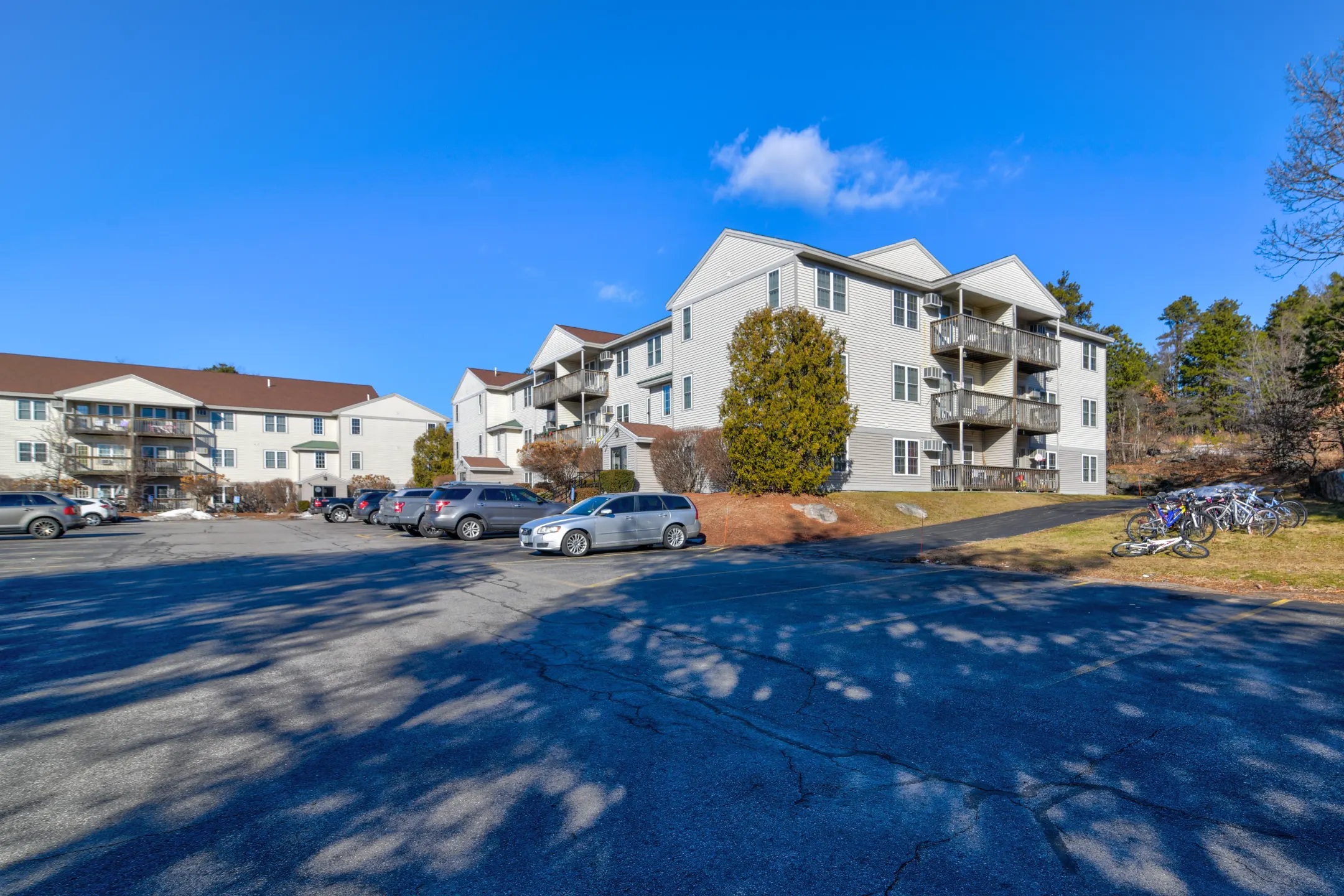 The Residences at Summit Pointe 195 Eastern Ave Manchester, NH