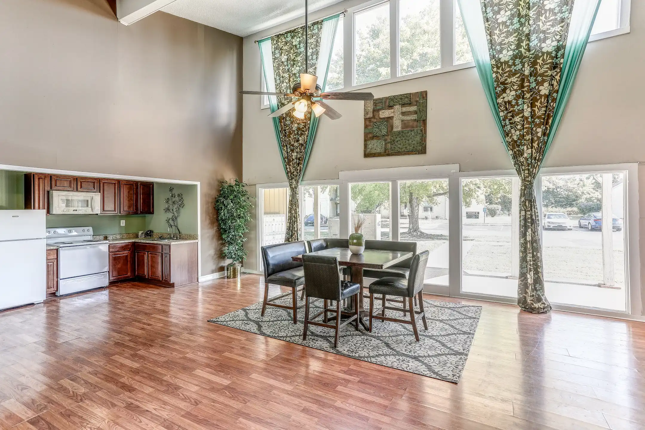 Willow Creek Apartments 1029 Shive Ln Bowling Green, KY Apartments