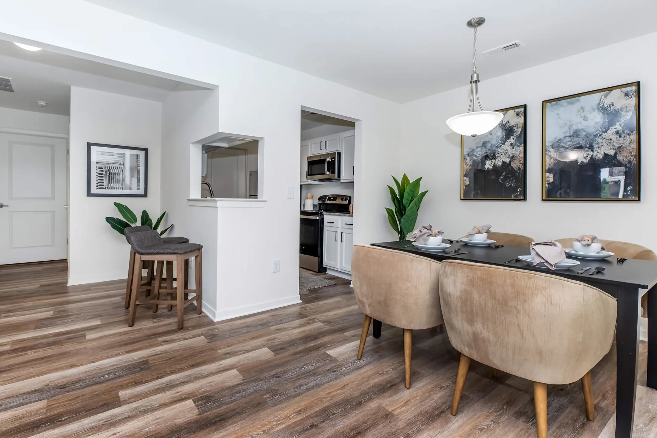 Manors At Knollwood Apartments Clinton Township, MI 48038