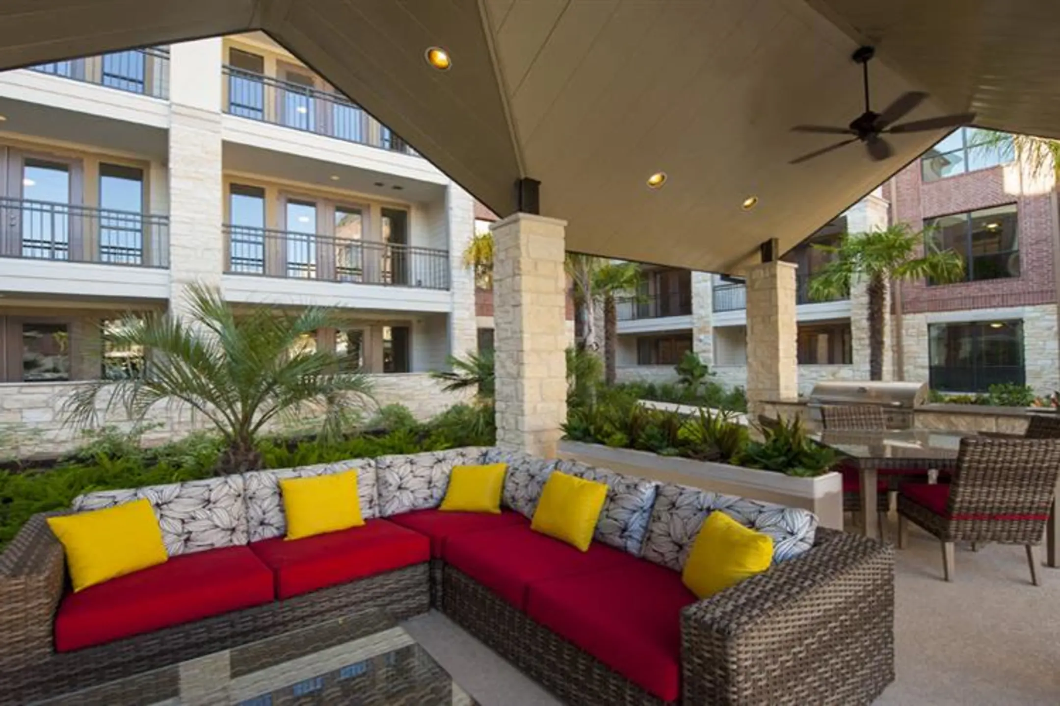 Telfair Lofts 7500 Branford Pl Sugar Land, TX Apartments for Rent