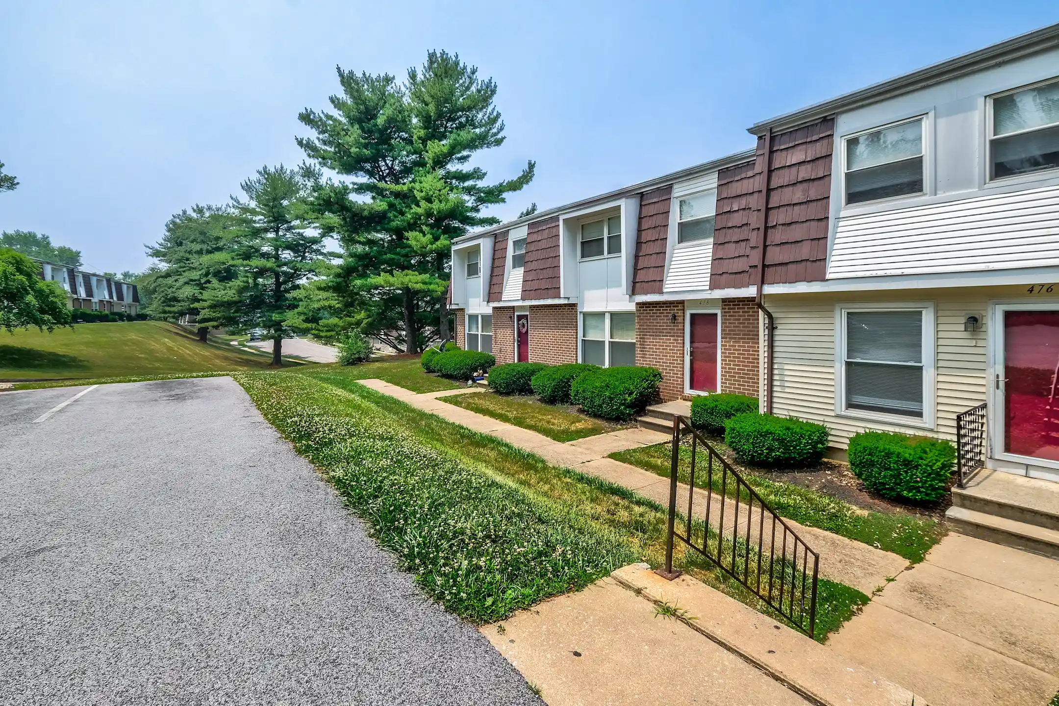 Pine Hill Village Apts 427 Piedmont Cir York, PA Apartments for