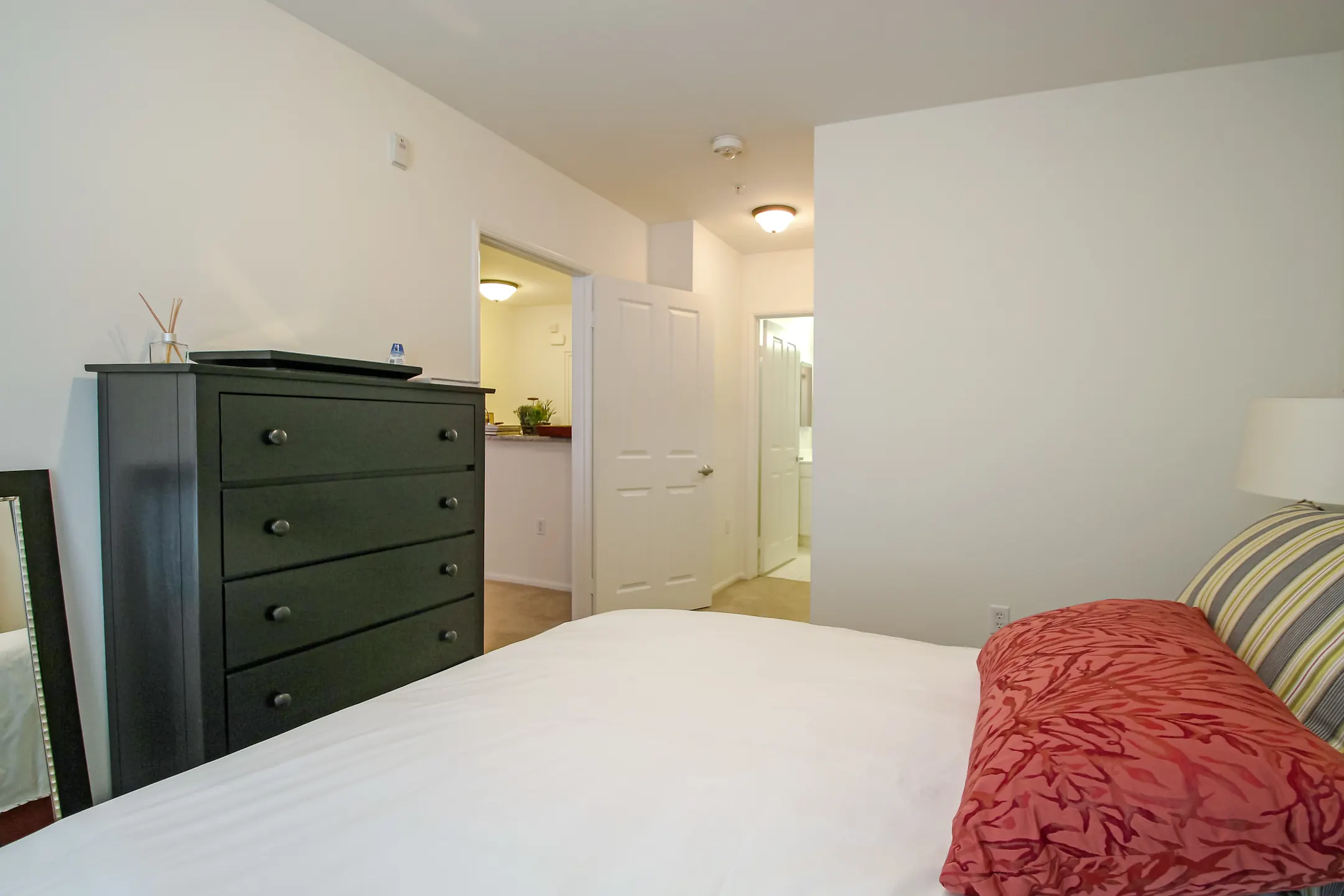 Harbor Grove Senior Apartments 55 Plus Community Apartments Garden