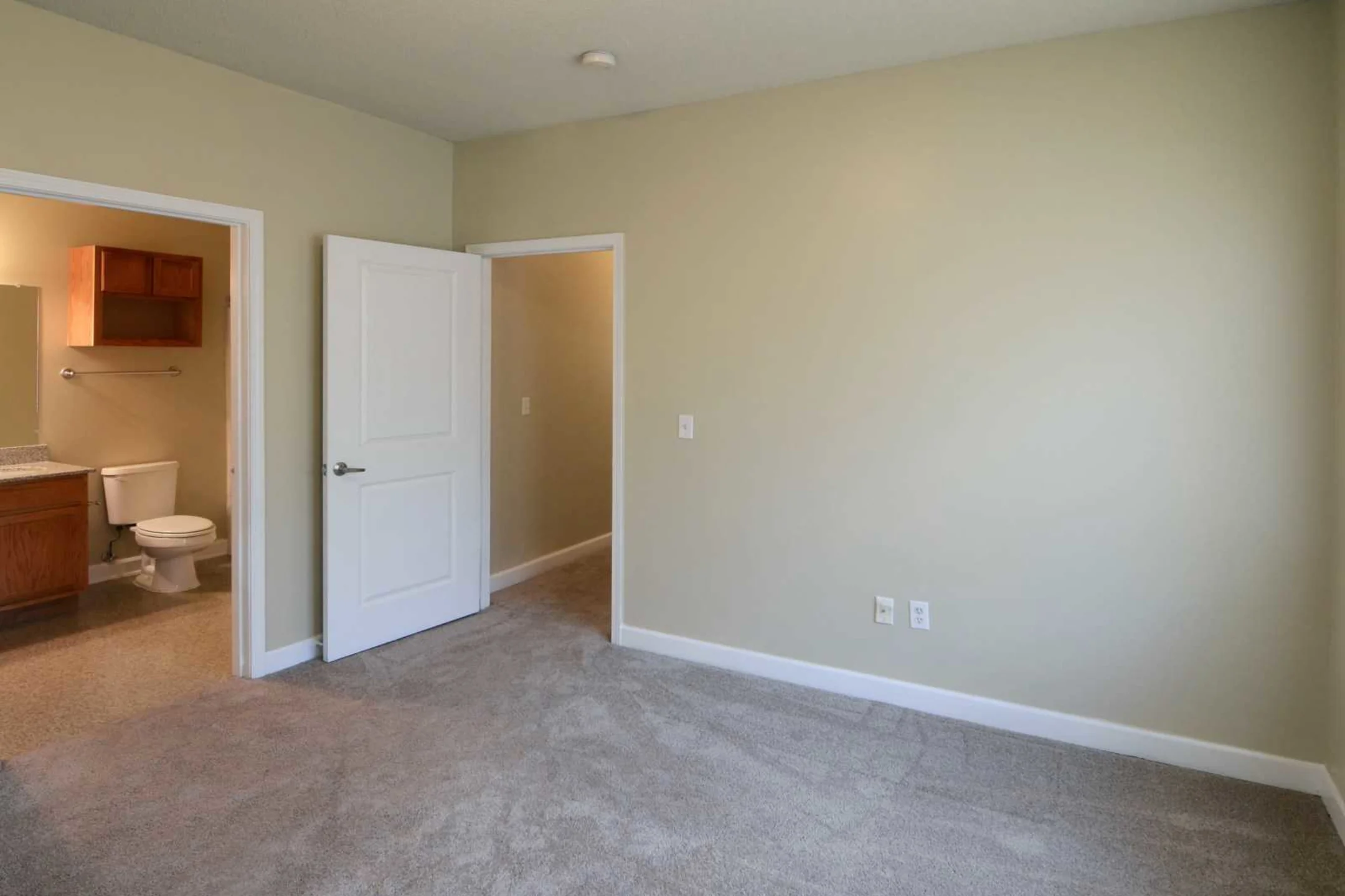 Bedroom - Metropolitan - Memphis, TN