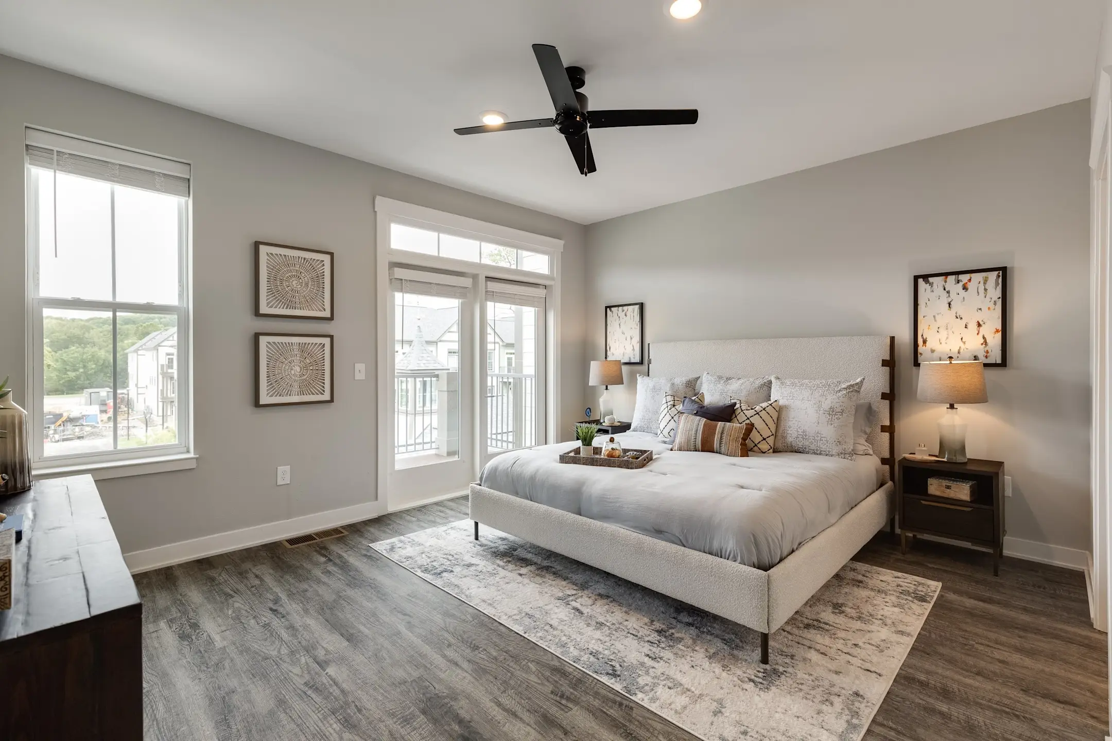 Living Room - OakBrook Townhomes - Franklin, TN