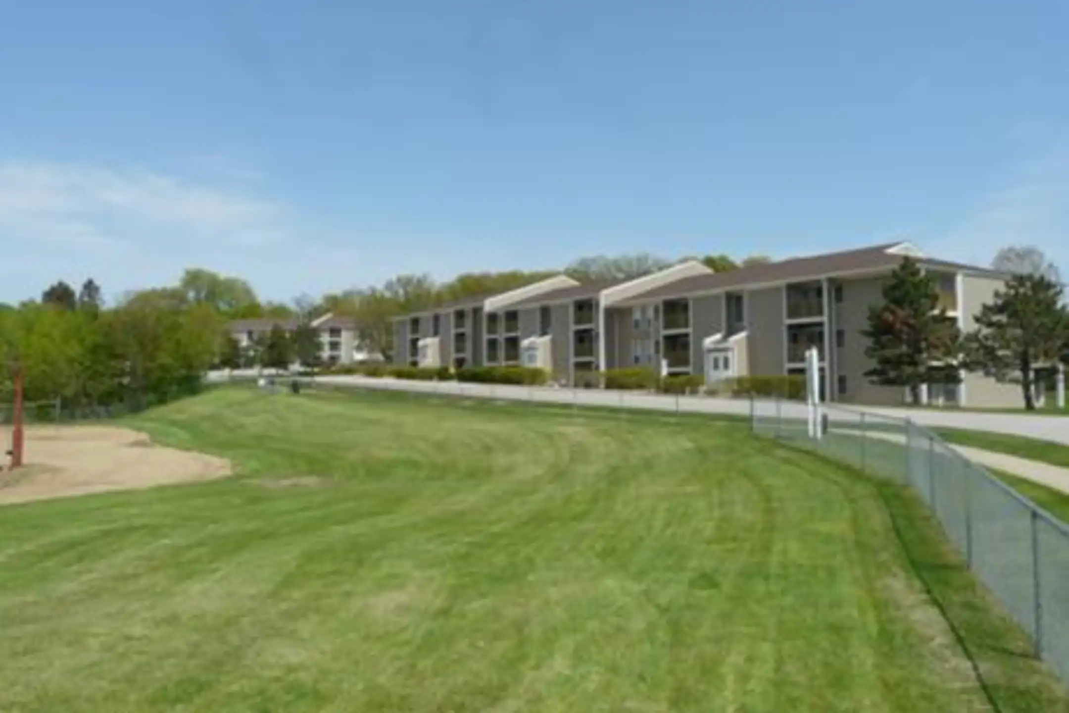 Waters Edge Apartments Apartments Lake Villa, IL 60046